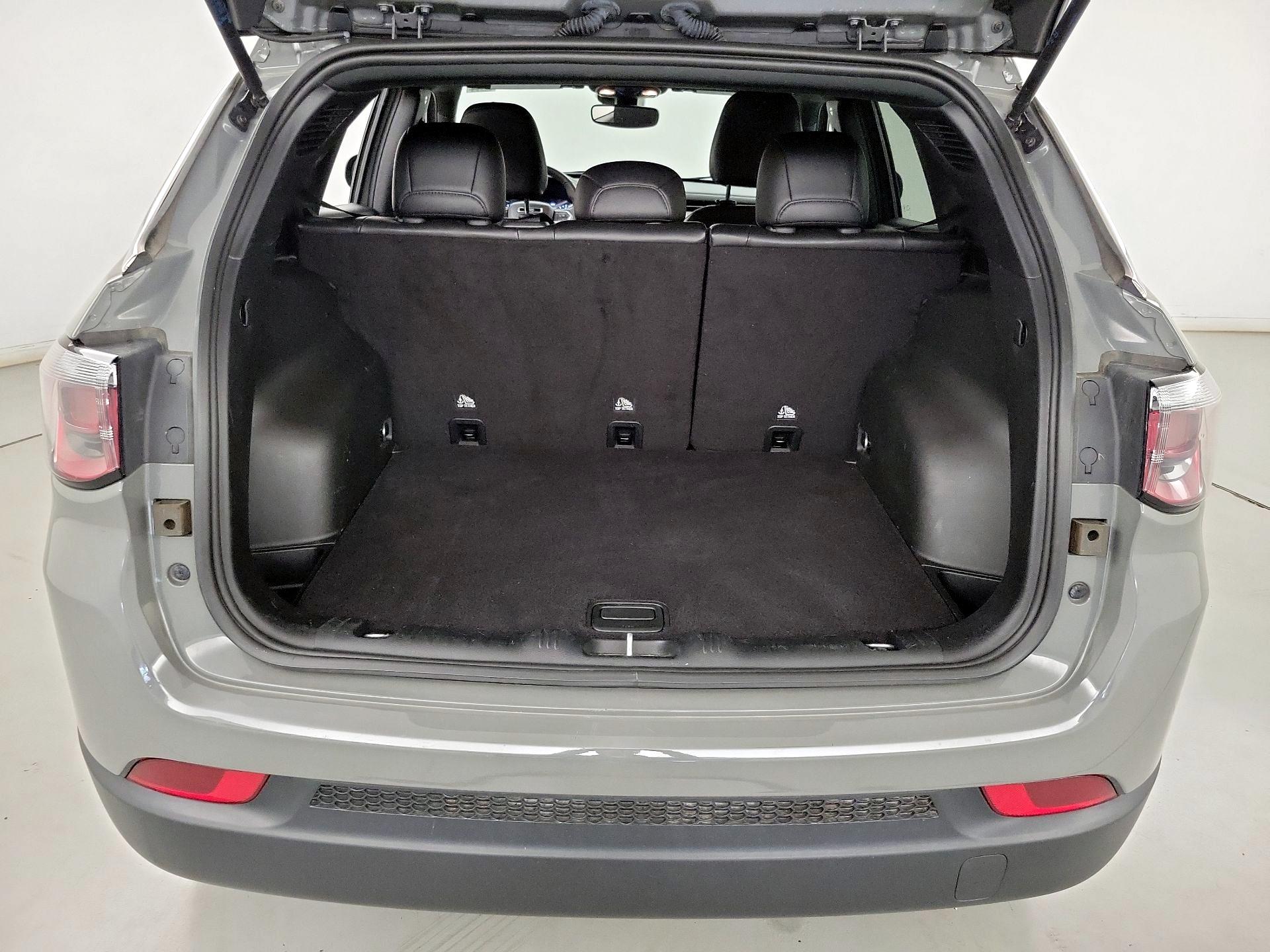 Thumbnail: 2023 Jeep Compass - 20