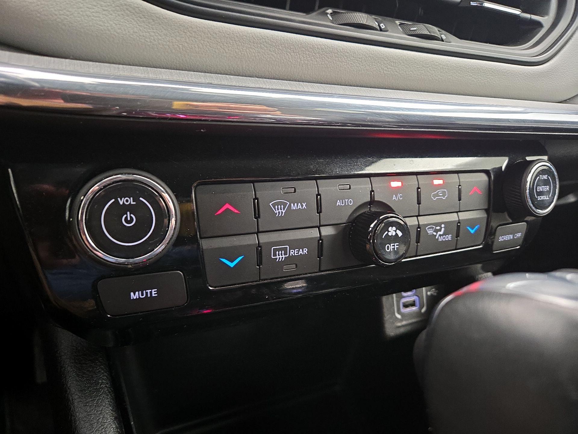 Thumbnail: 2022 Jeep Compass - 16