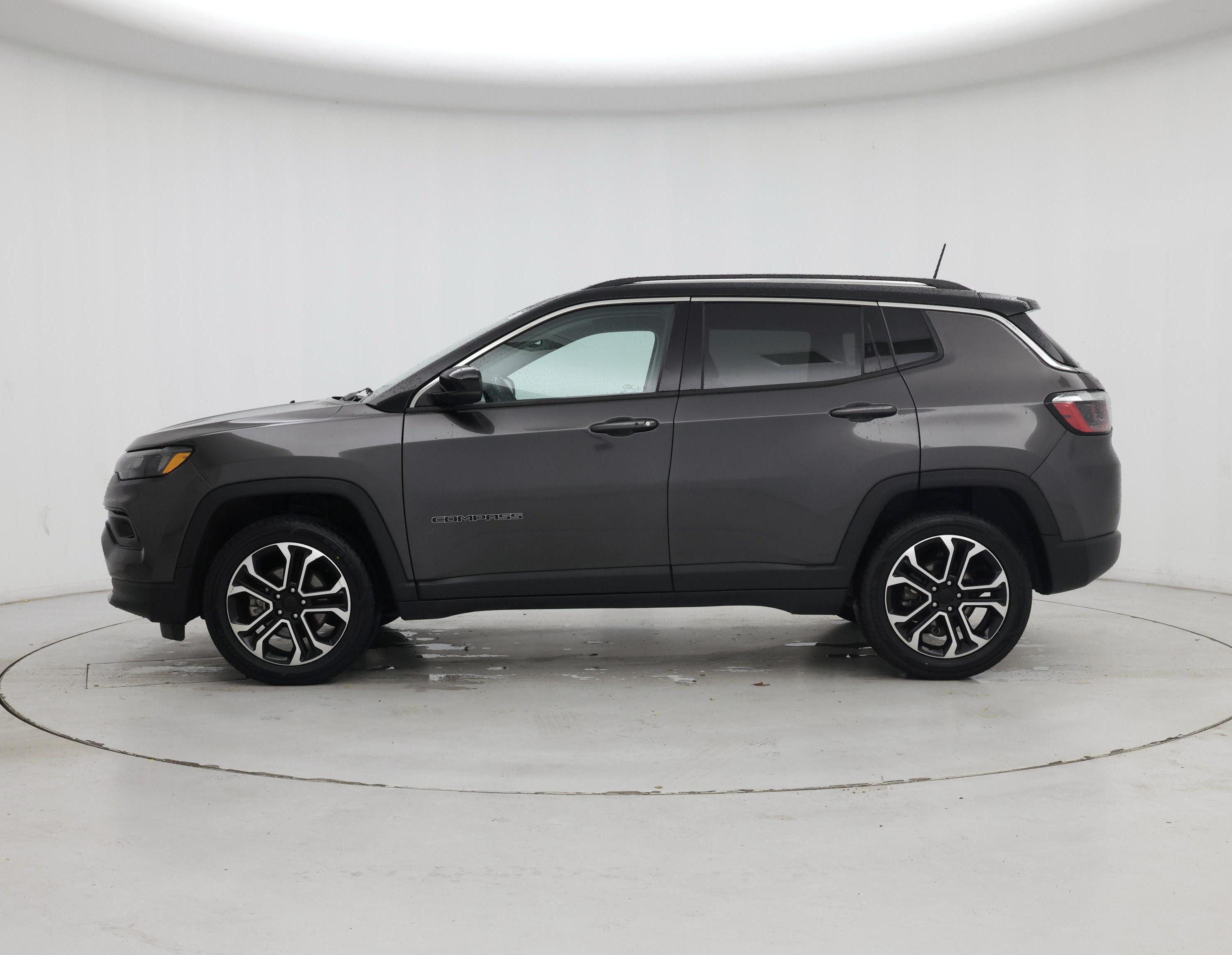 Thumbnail: 2022 Jeep Compass - 3