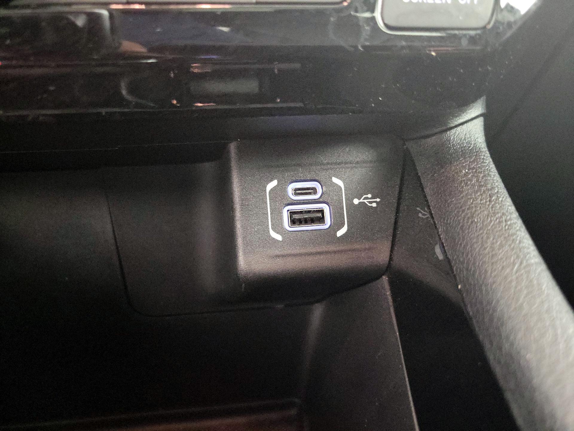 Thumbnail: 2022 Jeep Compass - 18