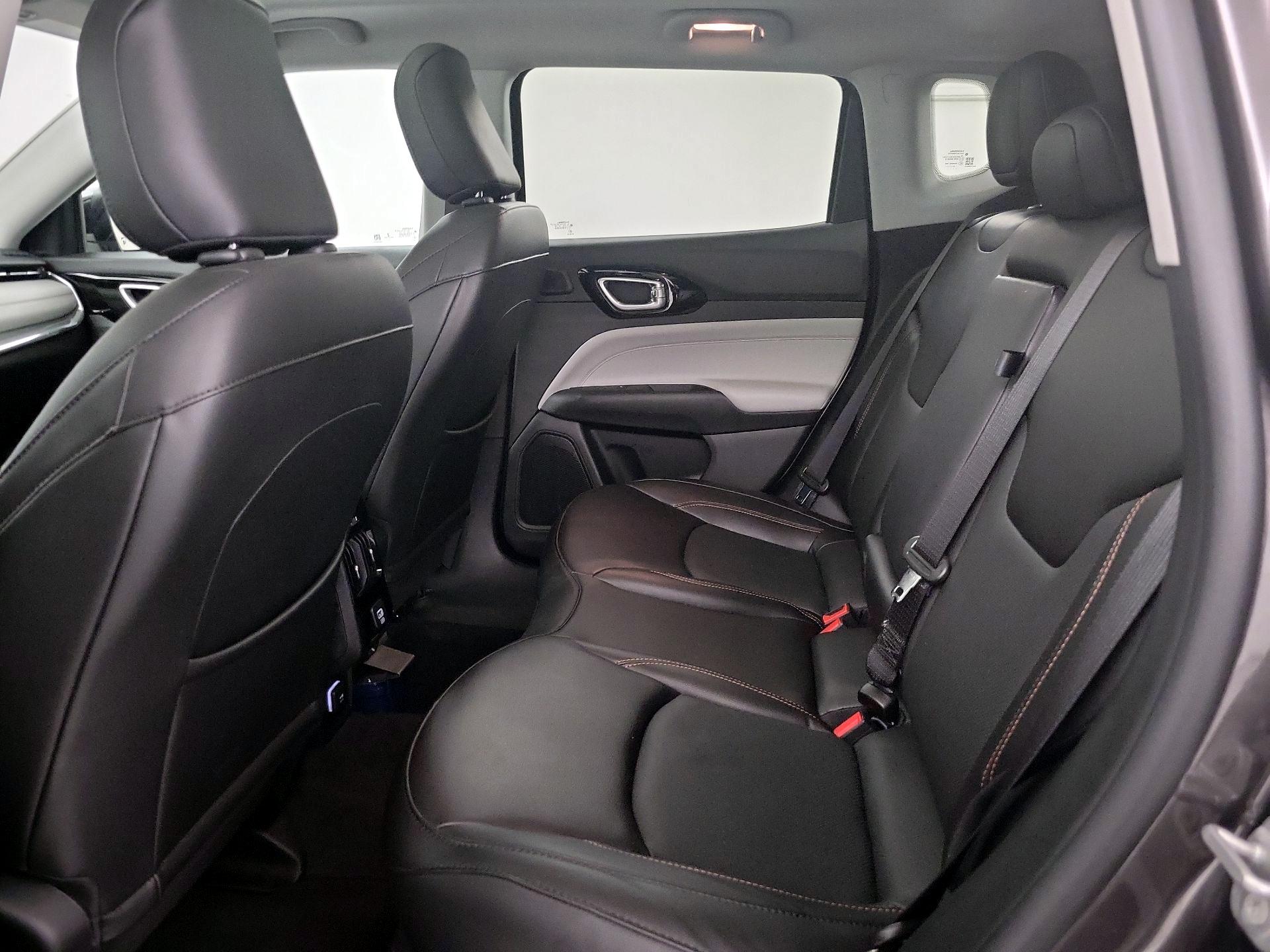 Thumbnail: 2022 Jeep Compass - 20