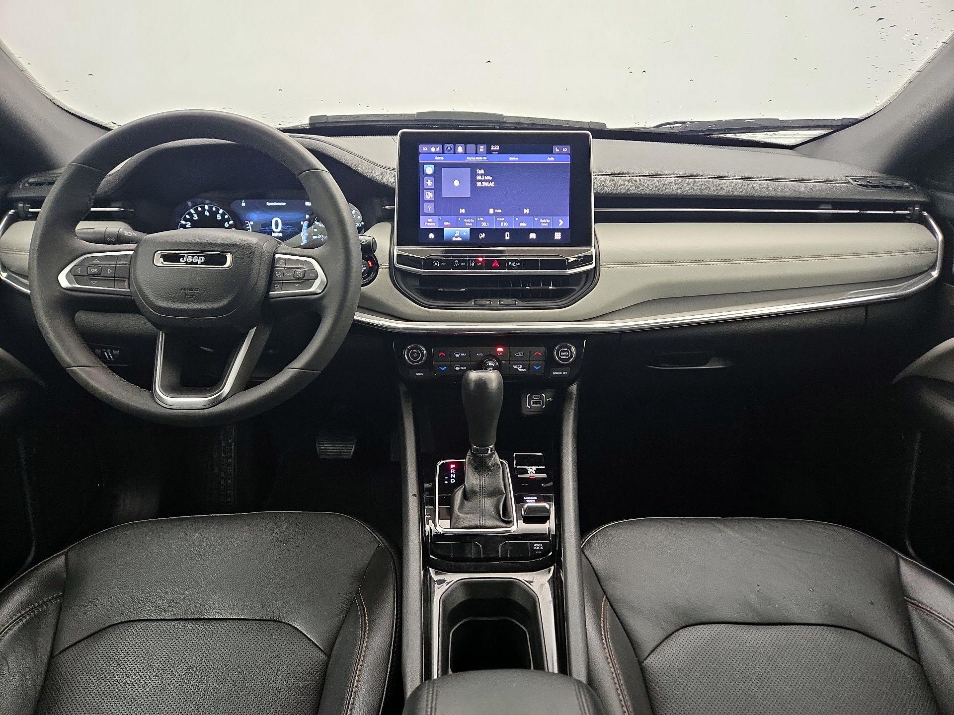 Thumbnail: 2023 Jeep Compass - 9