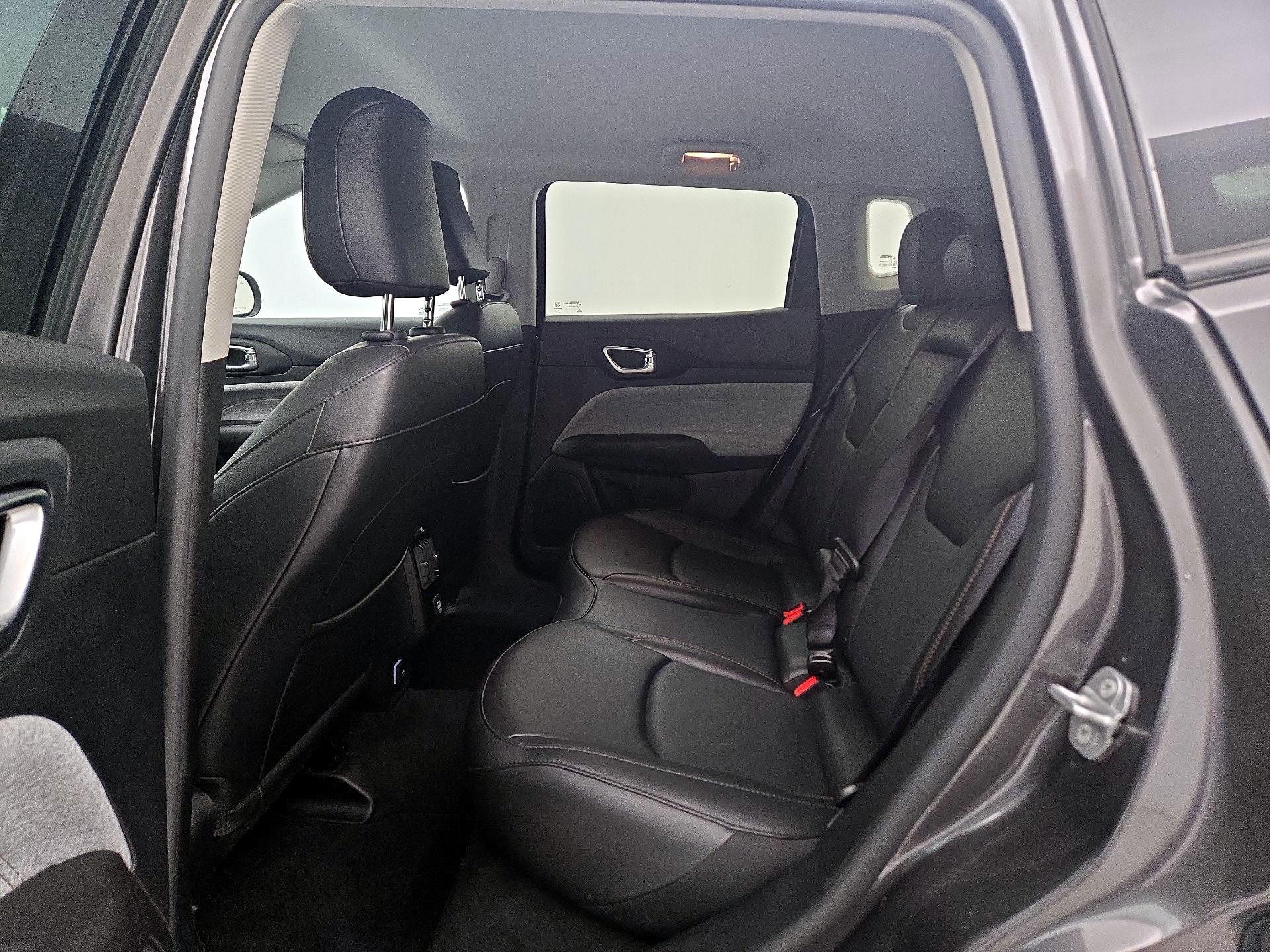Thumbnail: 2022 Jeep Compass - 19