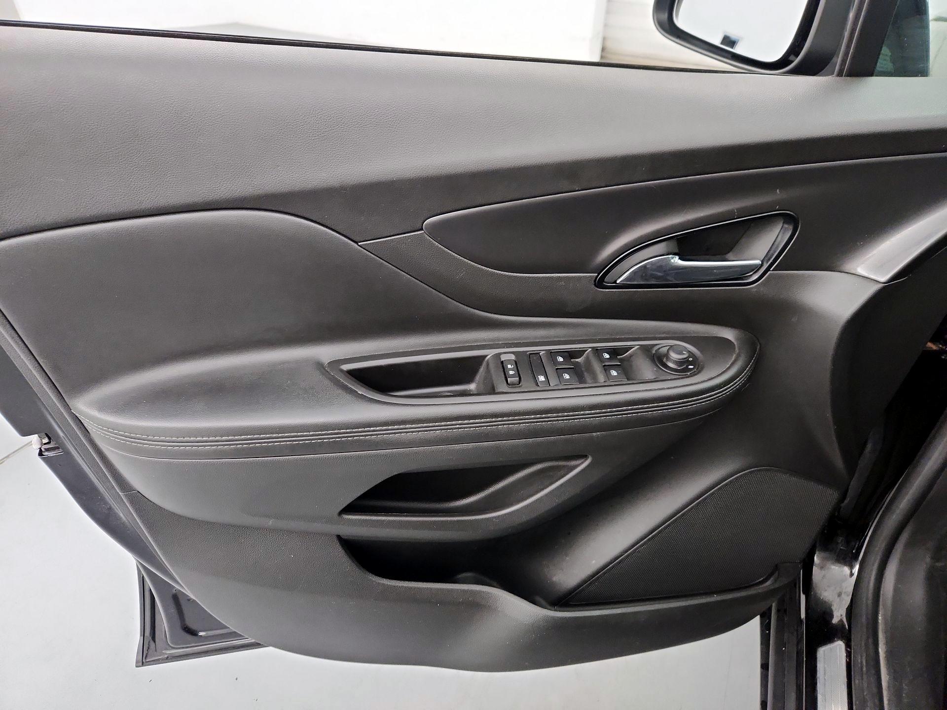 Thumbnail: 2021 Buick Encore - 12