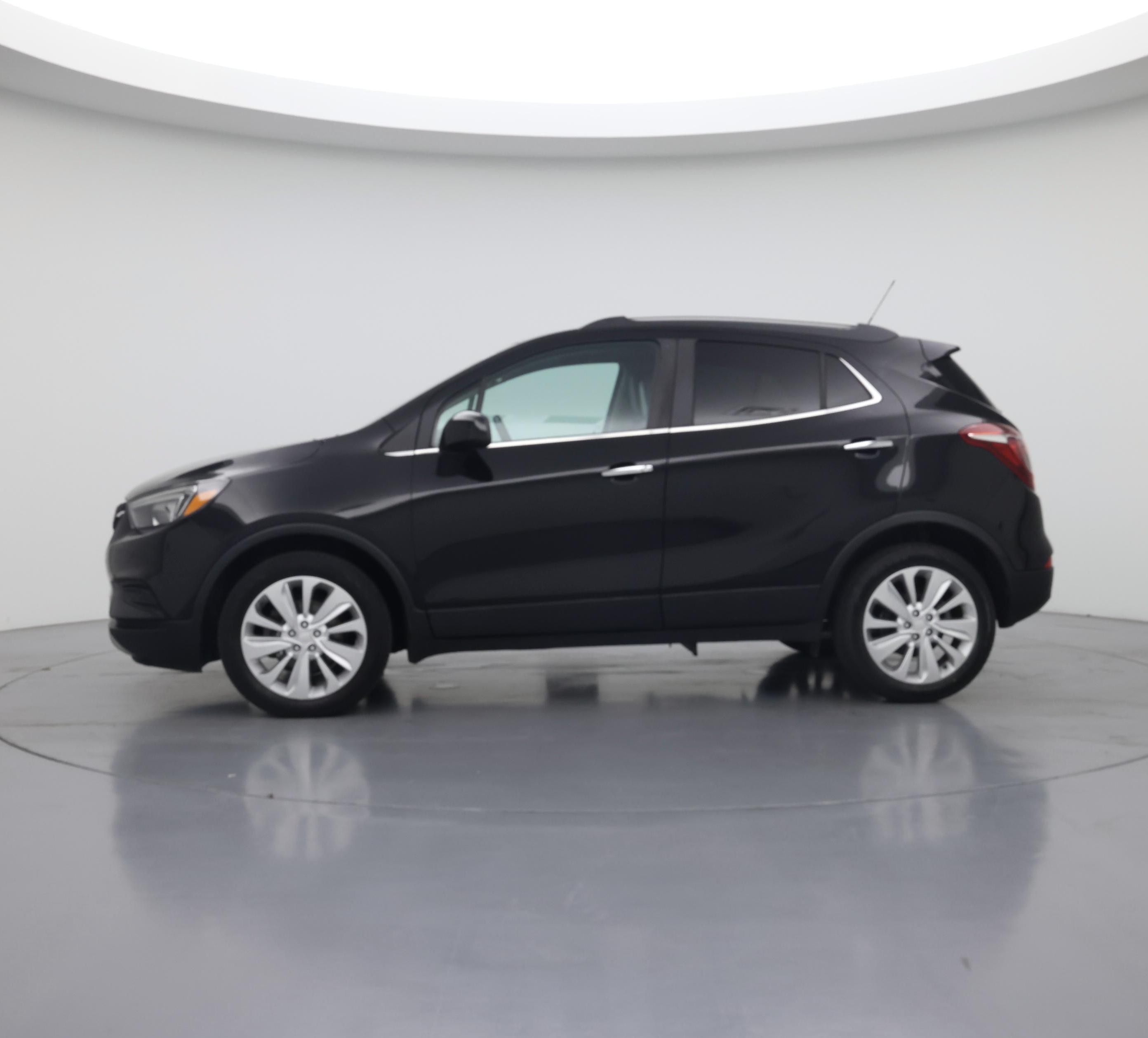 Thumbnail: 2021 Buick Encore - 3