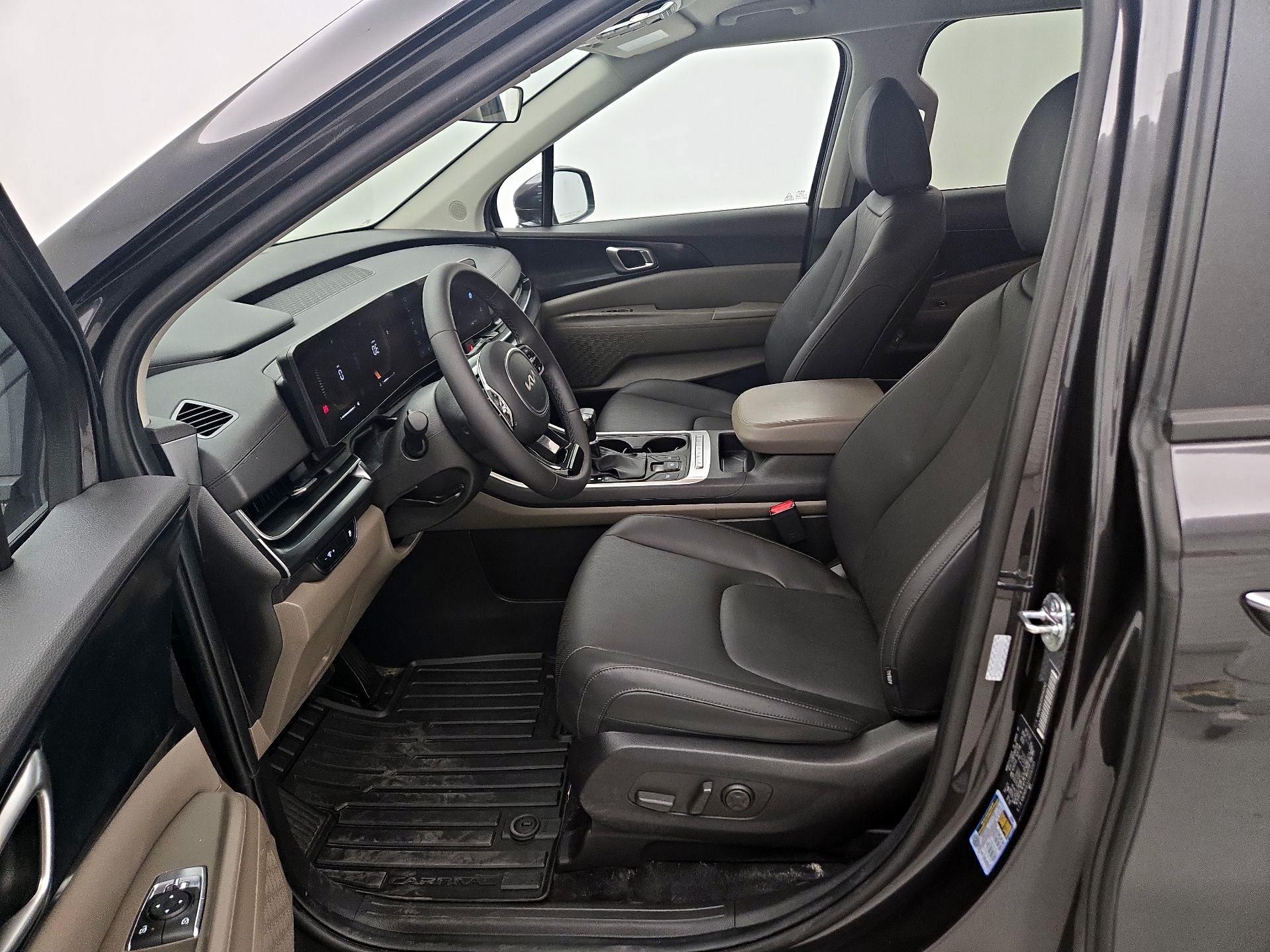 Thumbnail: 2025 Kia Carnival - 11