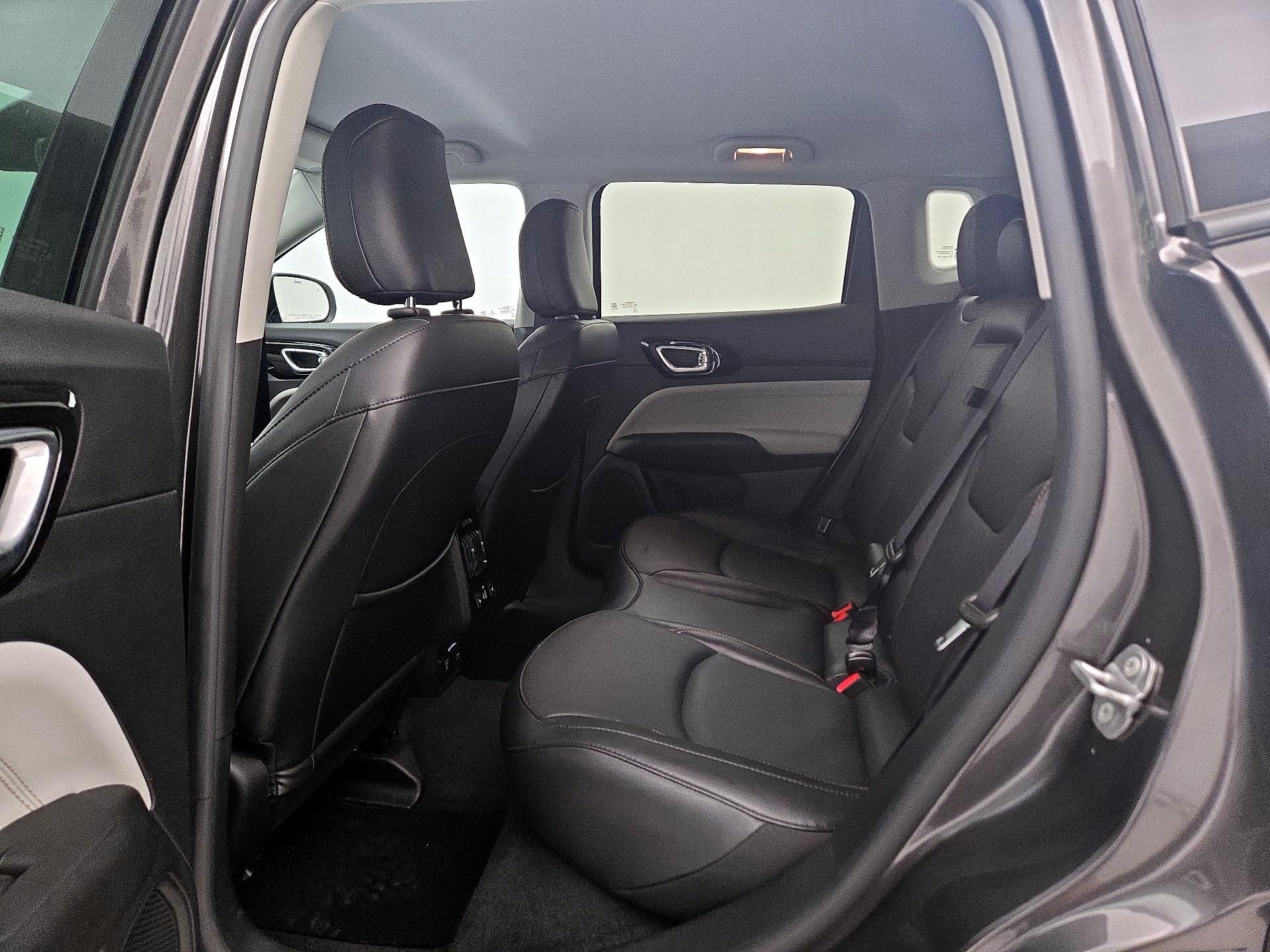 Thumbnail: 2022 Jeep Compass - 20