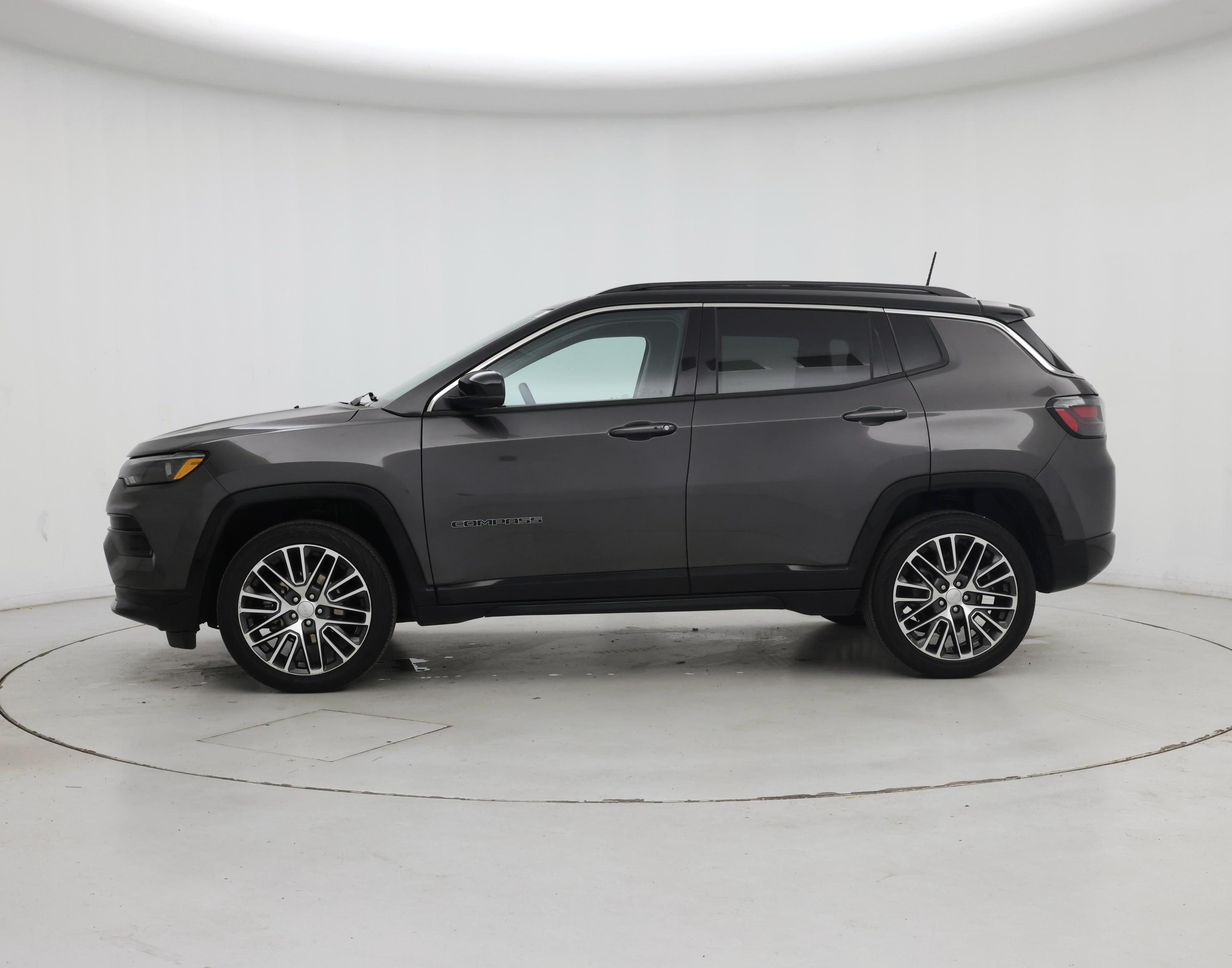 Thumbnail: 2022 Jeep Compass - 3