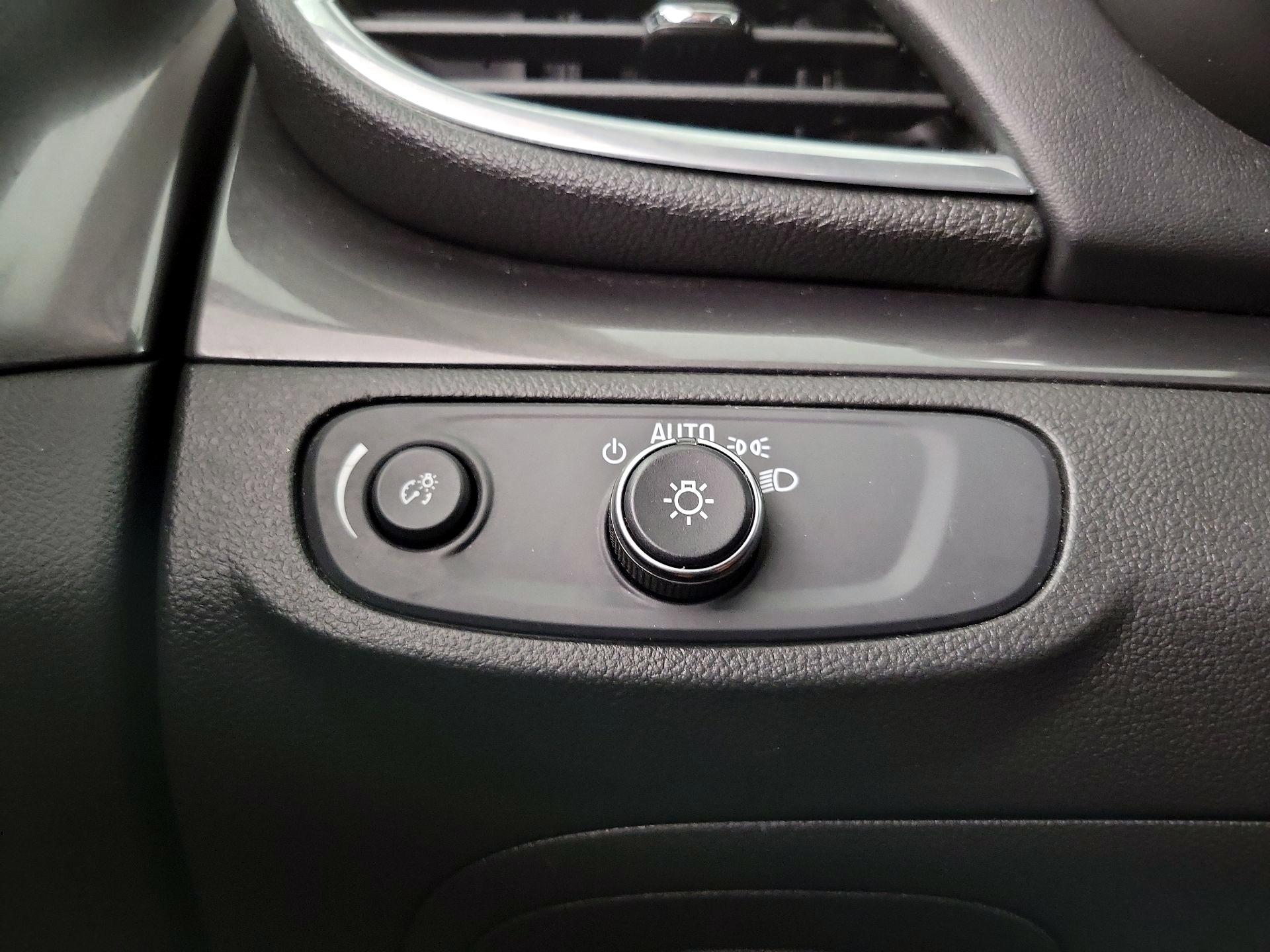 Thumbnail: 2020 Buick Encore - 13