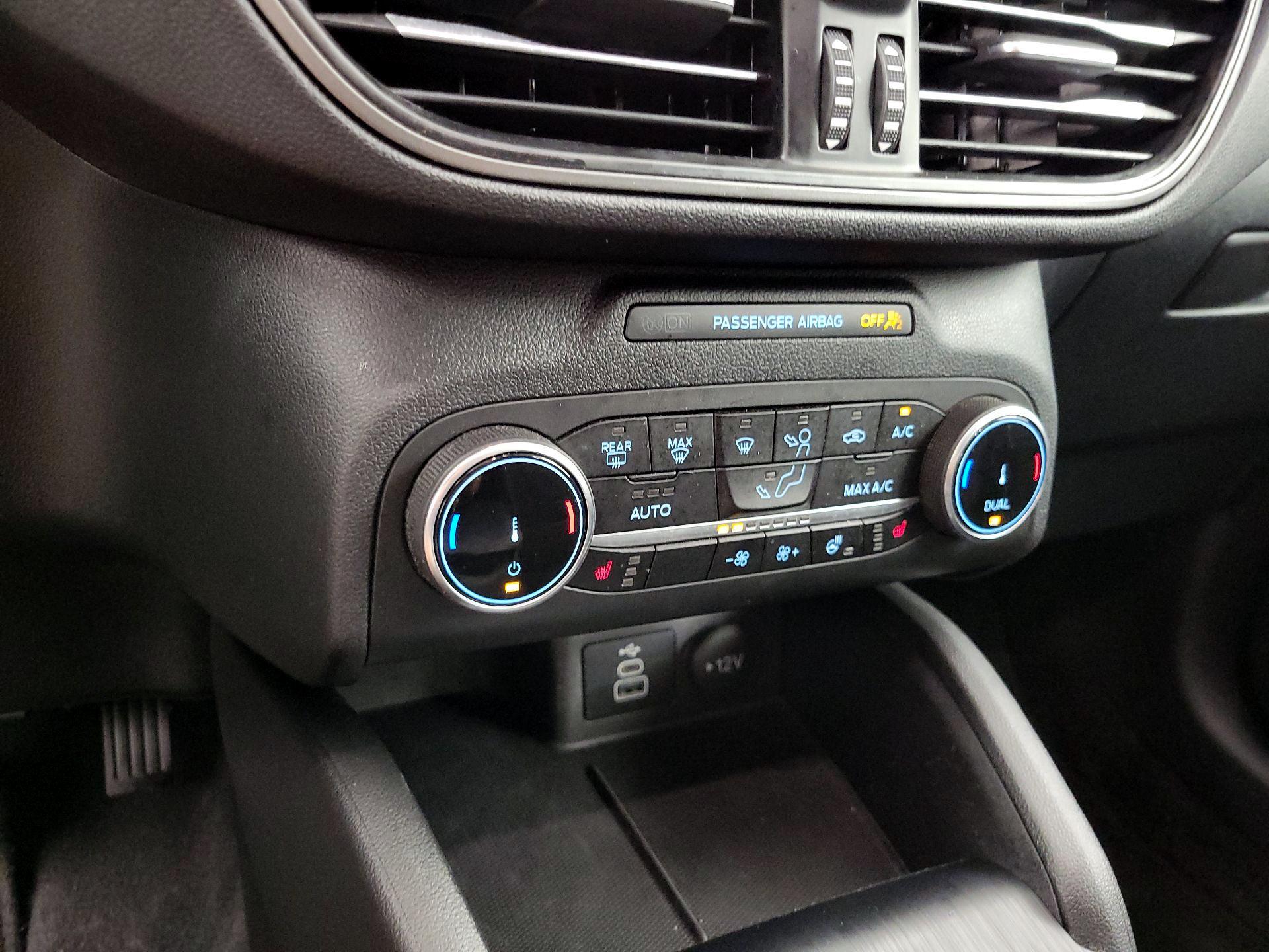 Thumbnail: 2024 Ford Escape - 17
