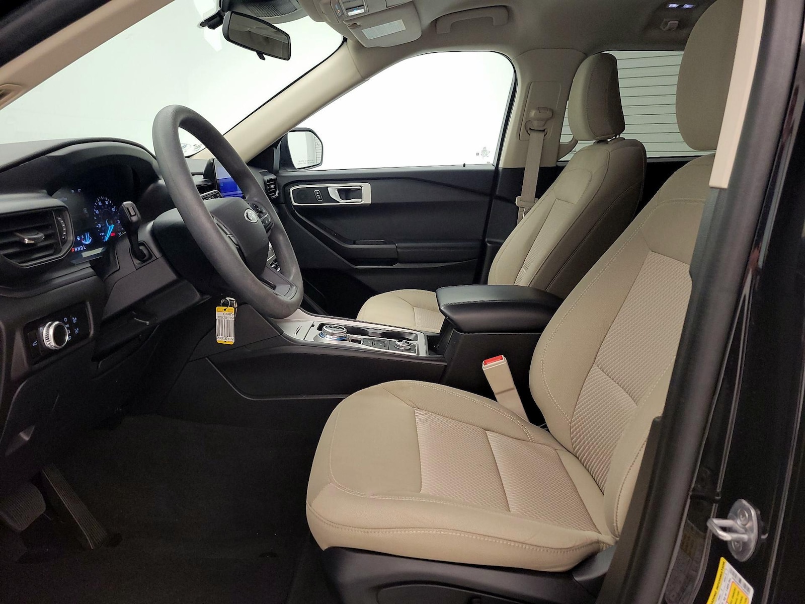 2023 Ford Explorer Base - Photo 12