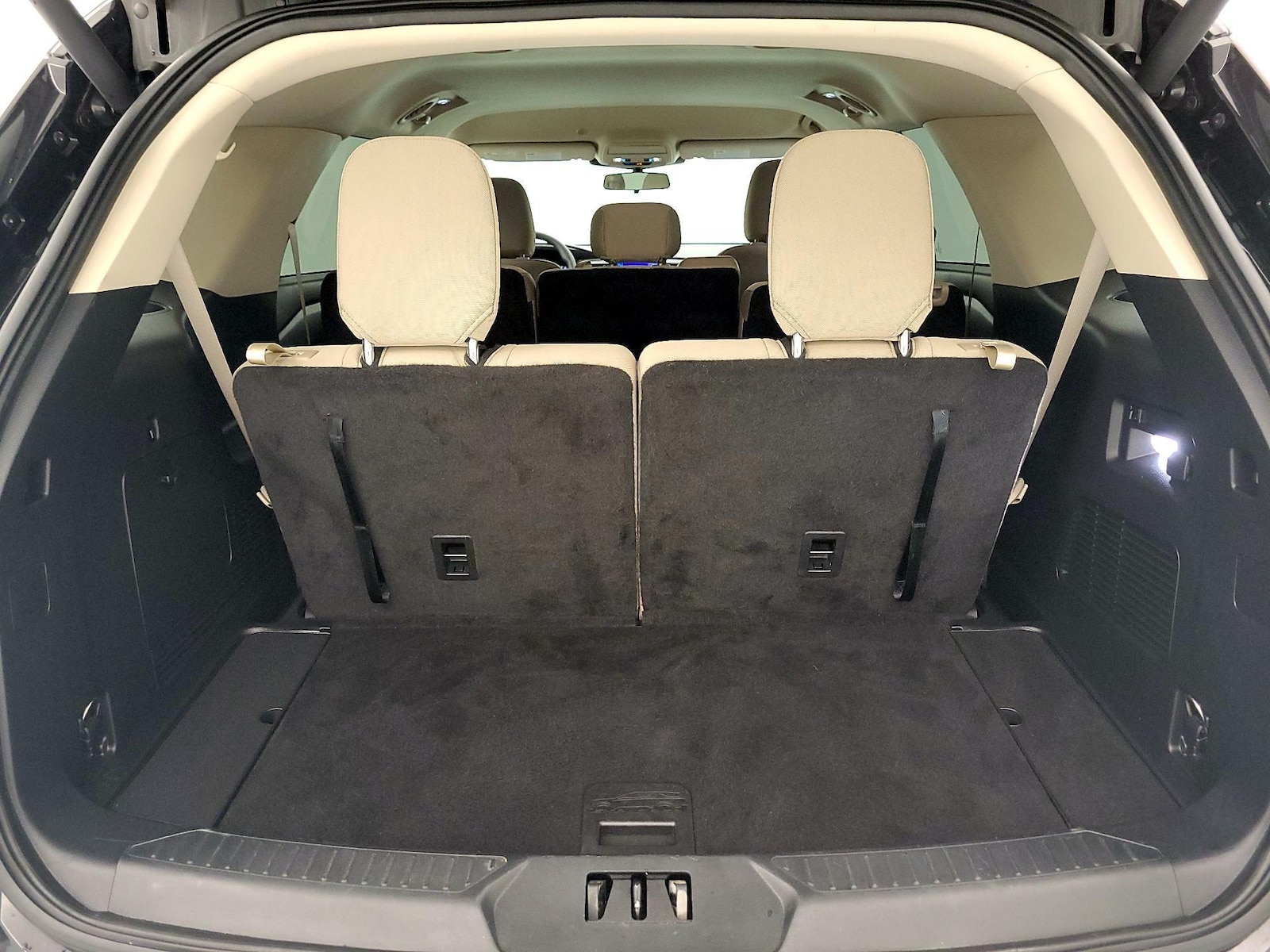 2023 Ford Explorer Base - Photo 22