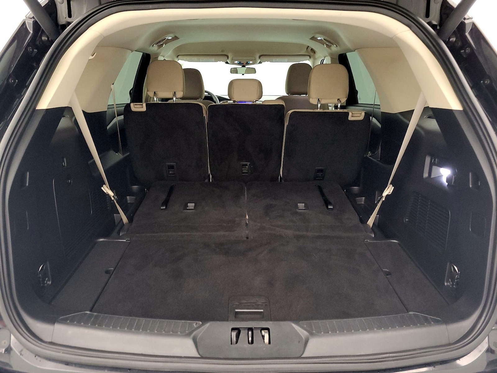 2023 Ford Explorer Base - Photo 23