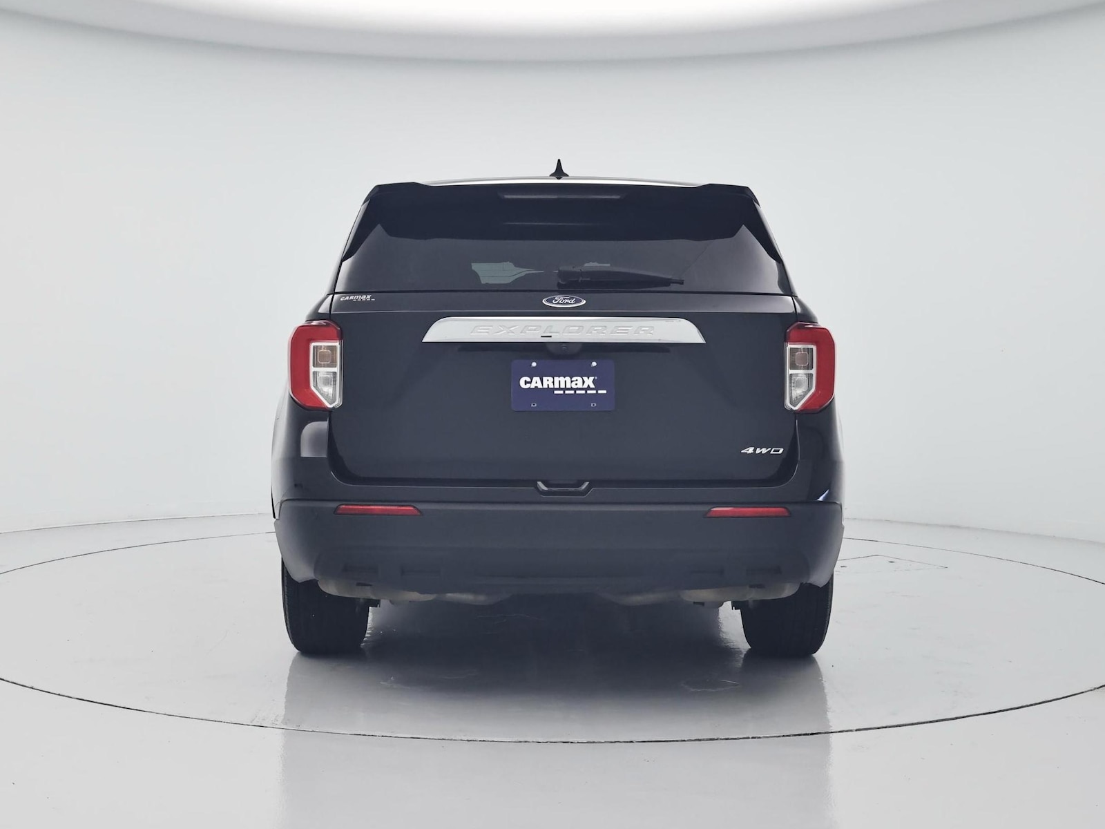 2023 Ford Explorer Base - Photo 7