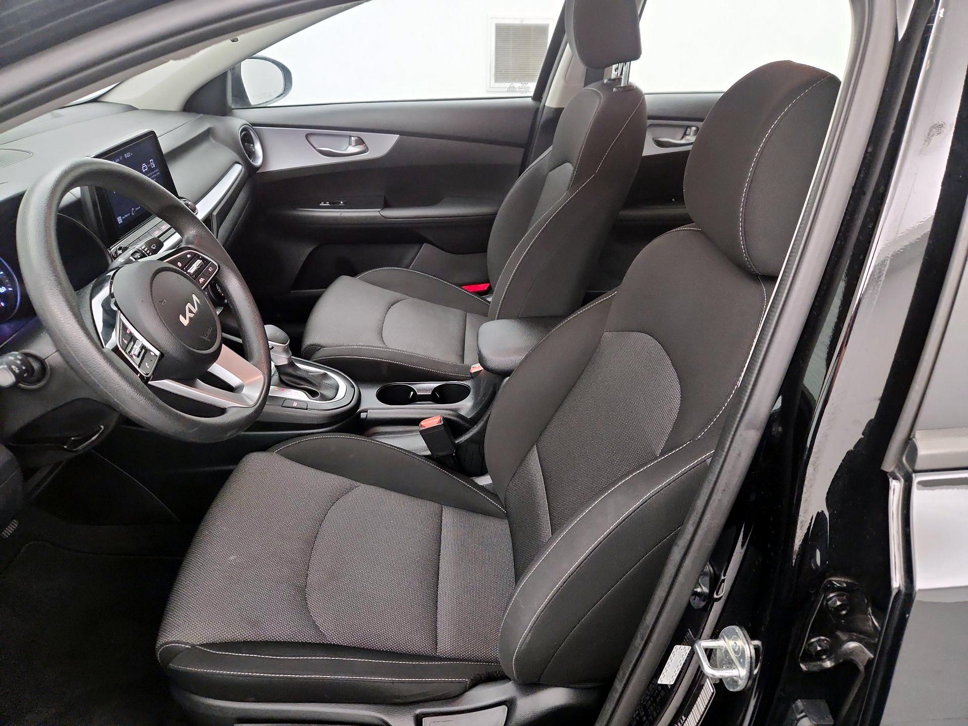 Thumbnail: 2024 Kia Forte - 11
