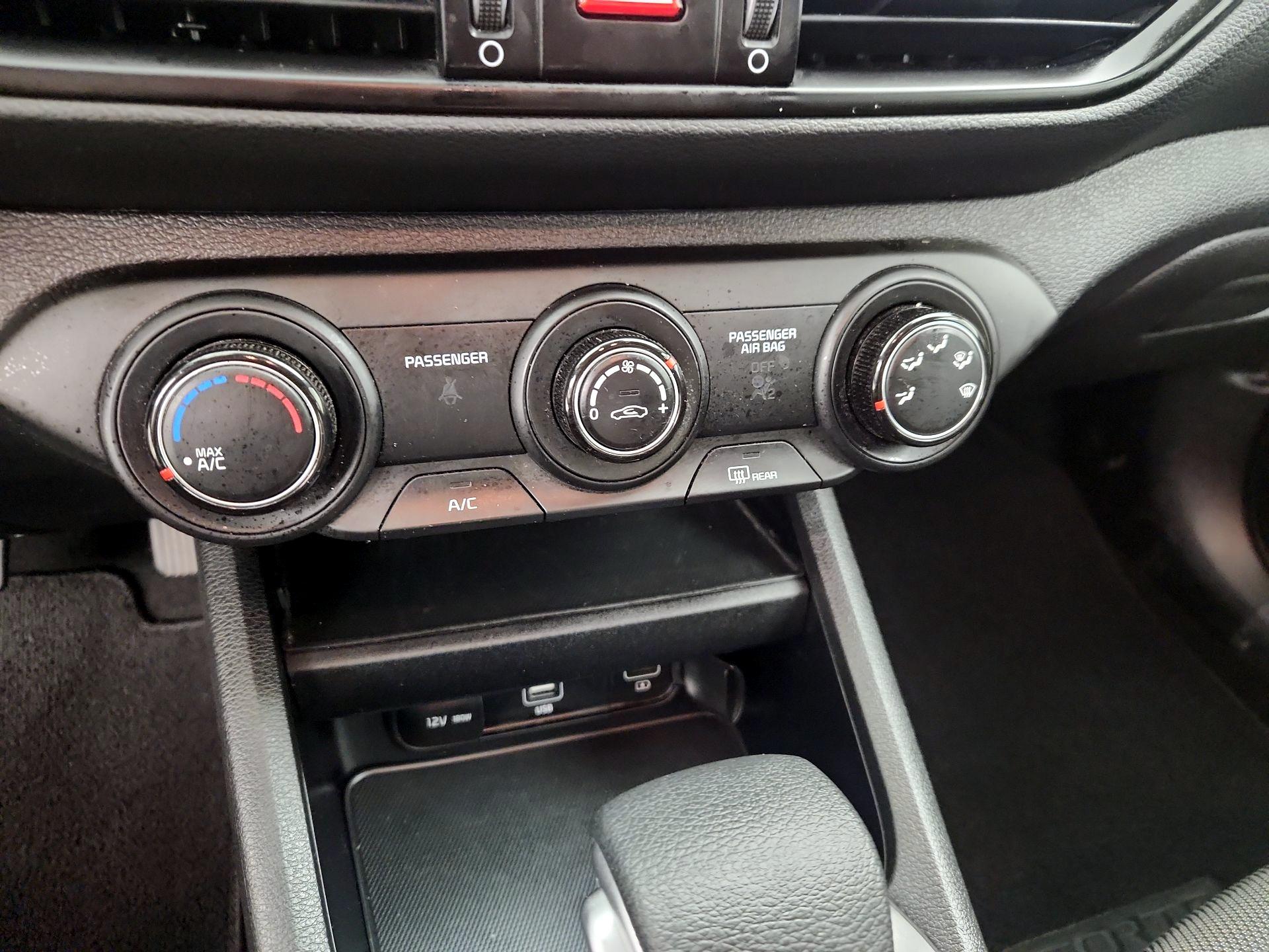 Thumbnail: 2024 Kia Forte - 16