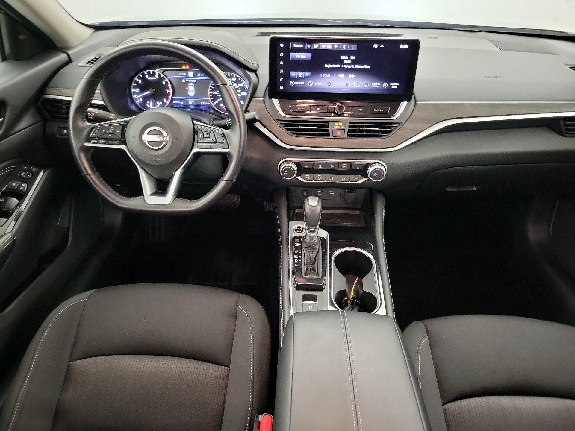 Thumbnail: 2023 Nissan Altima - 9