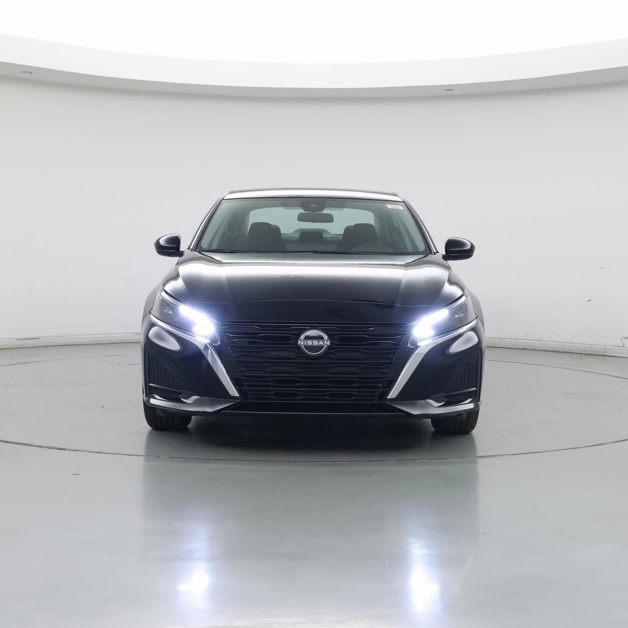 Thumbnail: 2023 Nissan Altima - 5