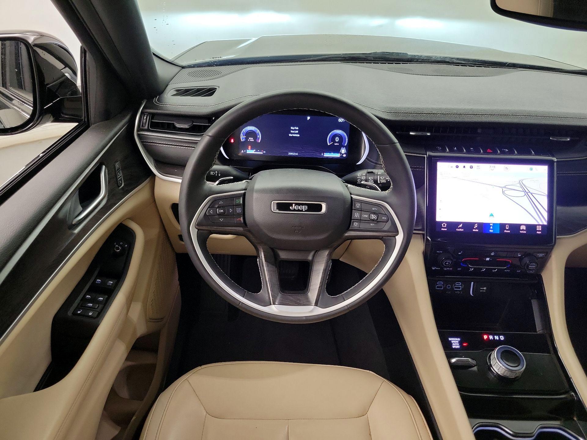Thumbnail: 2023 Jeep Grand Cherokee L - 10