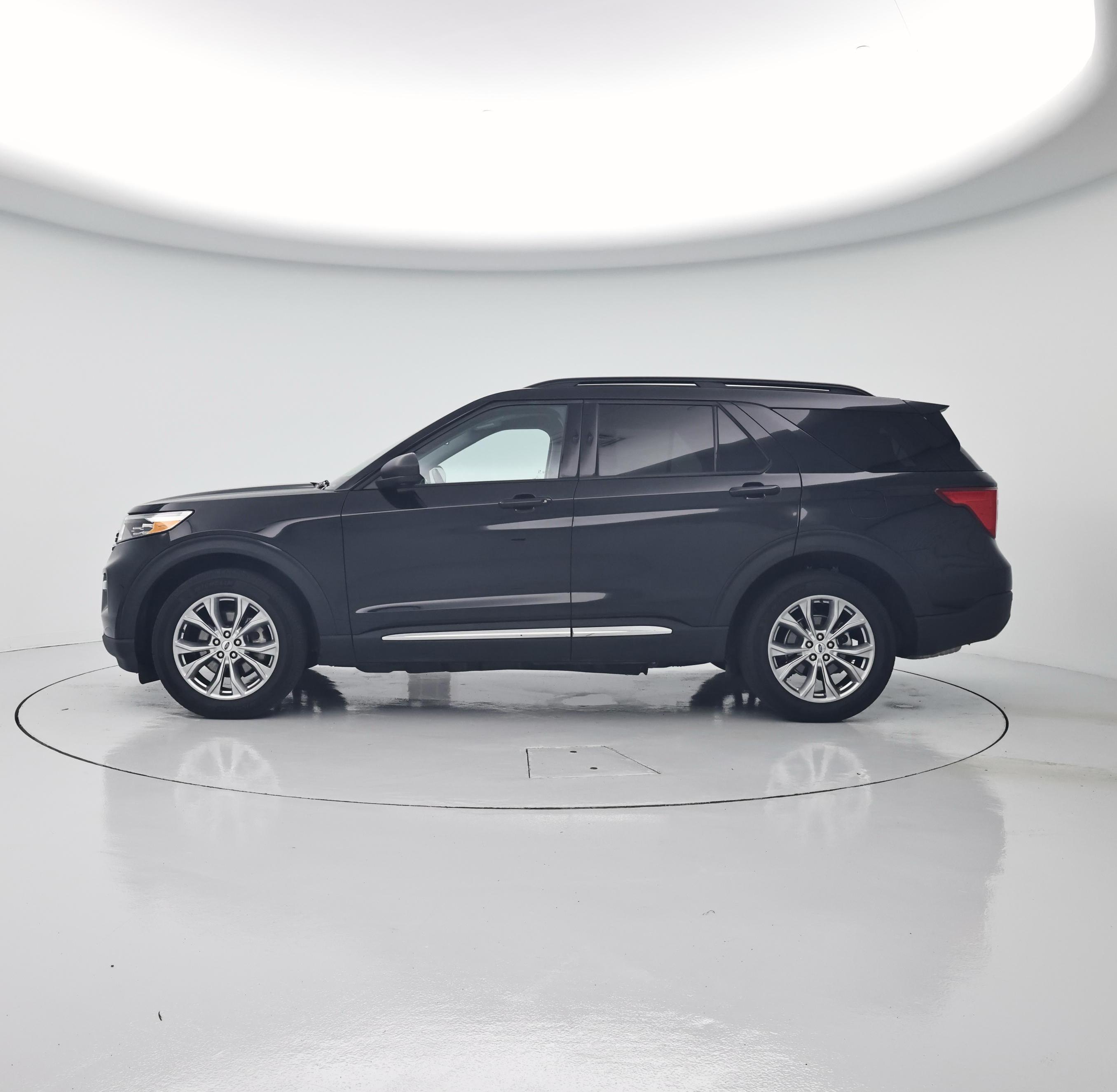 Thumbnail: 2024 Ford Explorer - 3