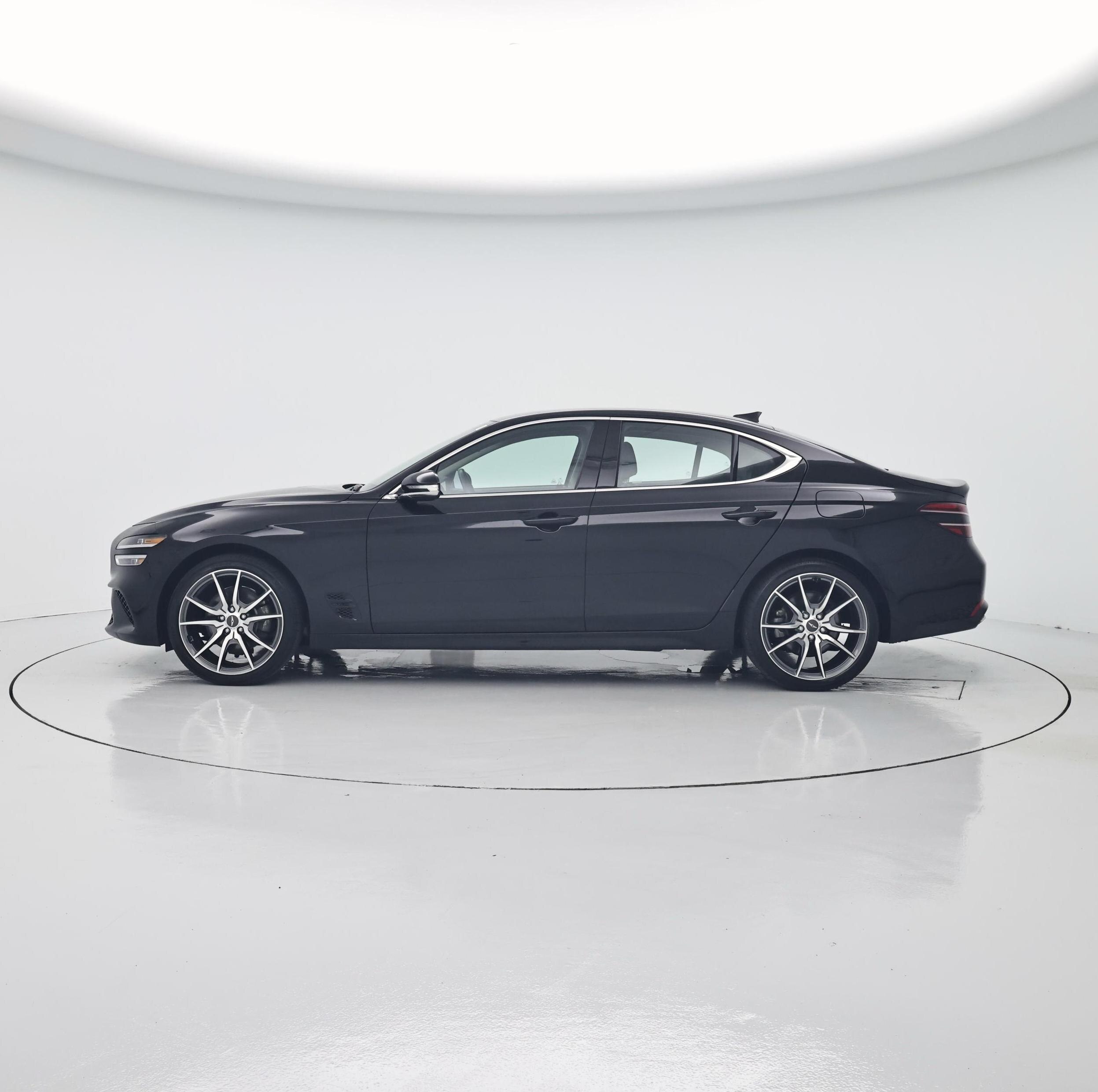Thumbnail: 2023 Genesis G70 - 3
