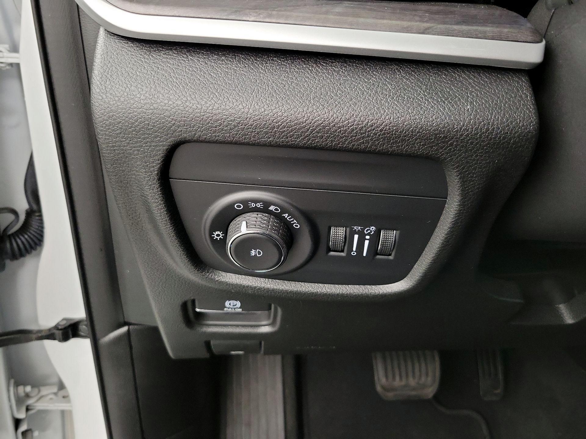 Thumbnail: 2023 Jeep Grand Cherokee L - 11