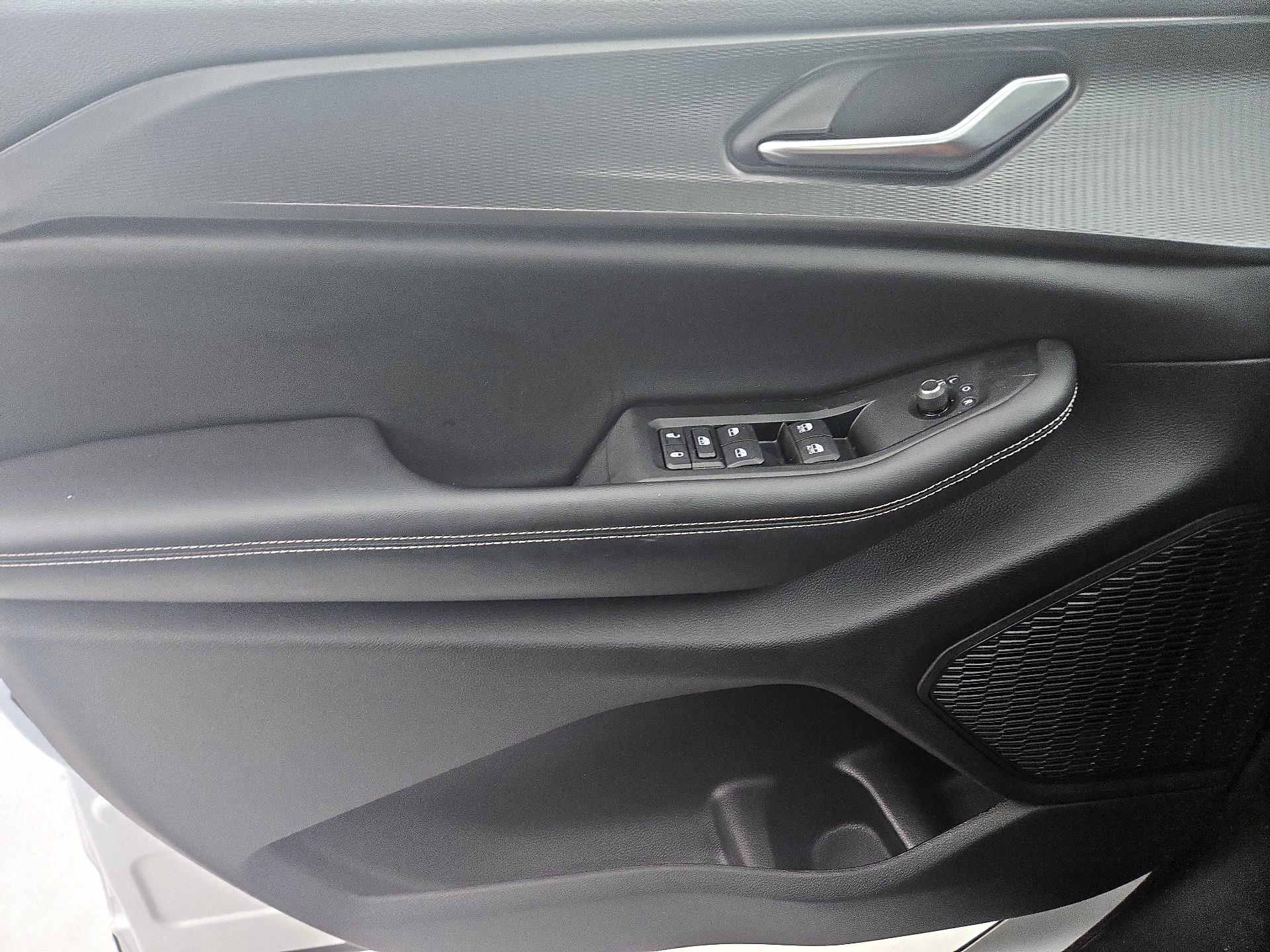 Thumbnail: 2023 Jeep Grand Cherokee L - 12
