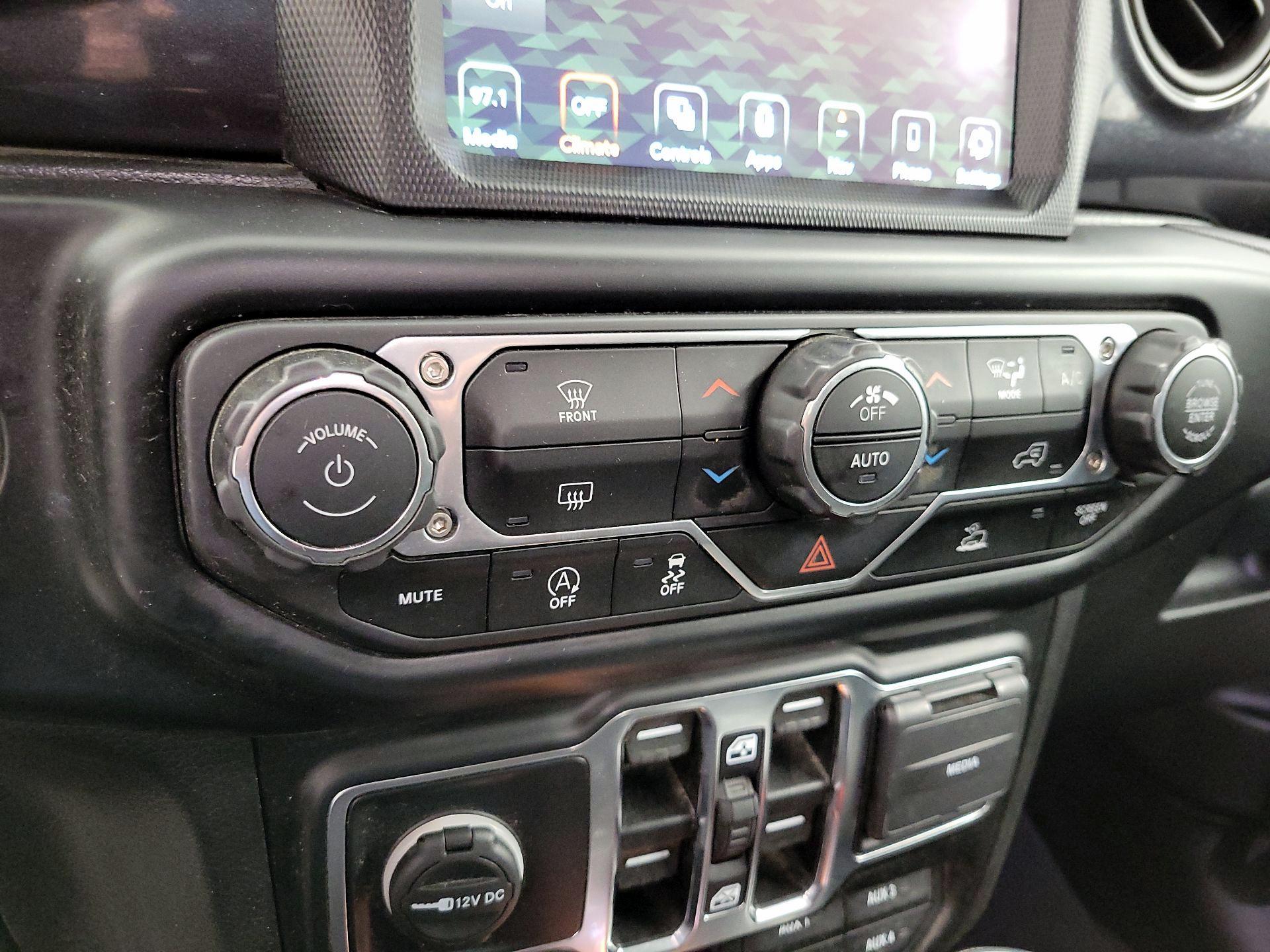 Thumbnail: 2022 Jeep Gladiator - 17