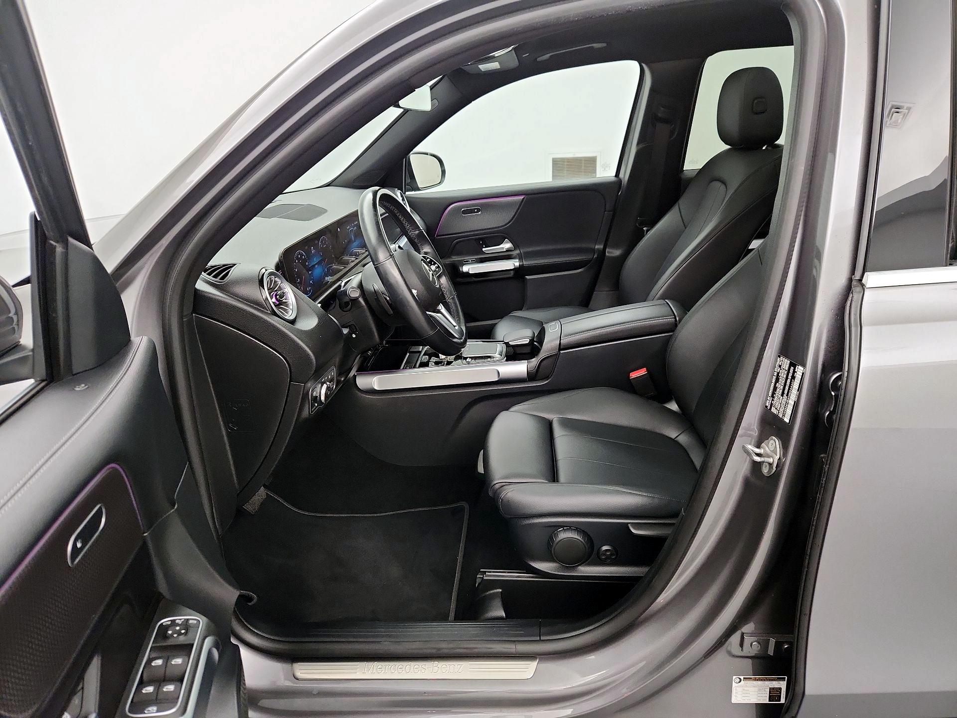 Thumbnail: 2022 Mercedes-Benz GLB - 11