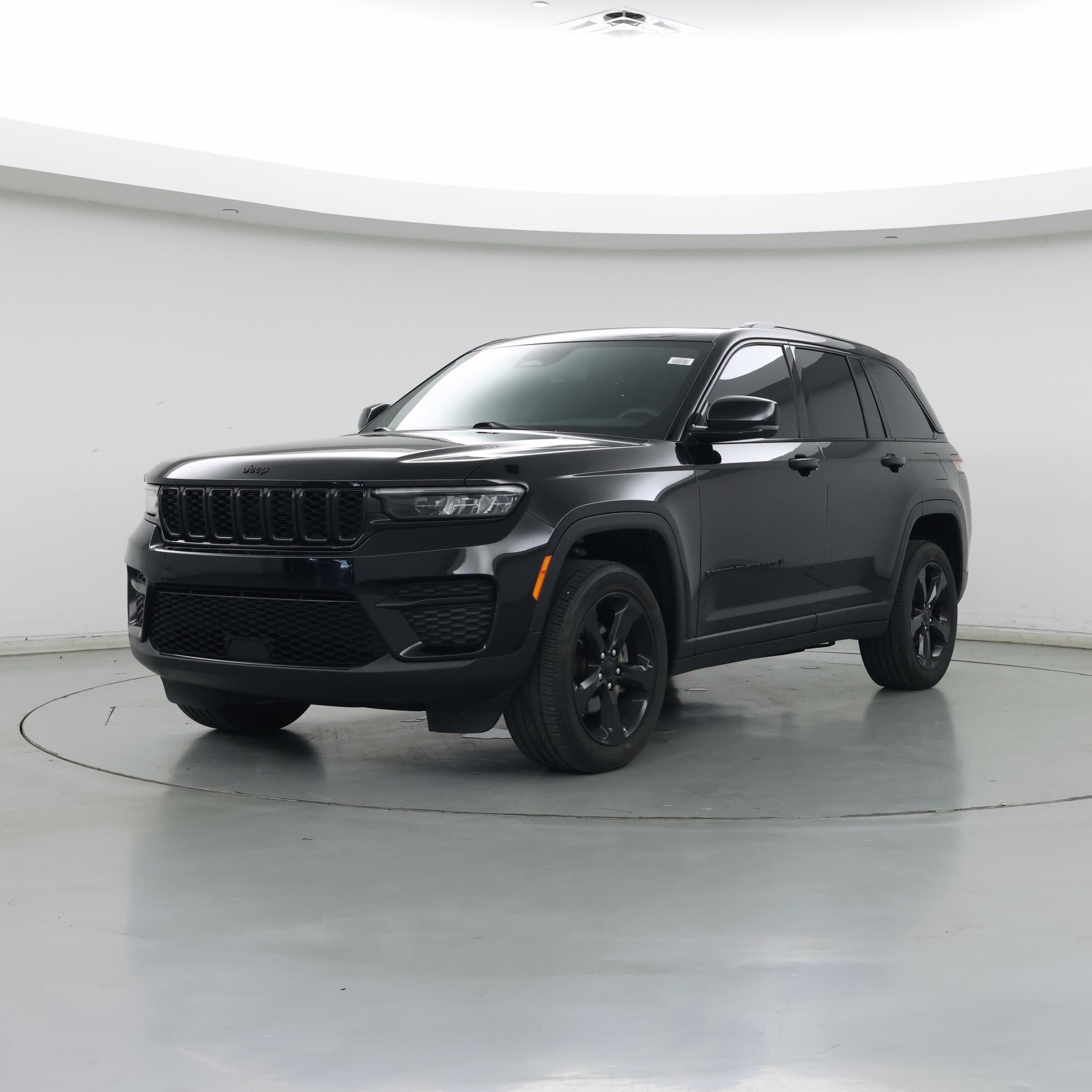 Thumbnail: 2023 Jeep Grand Cherokee - 4