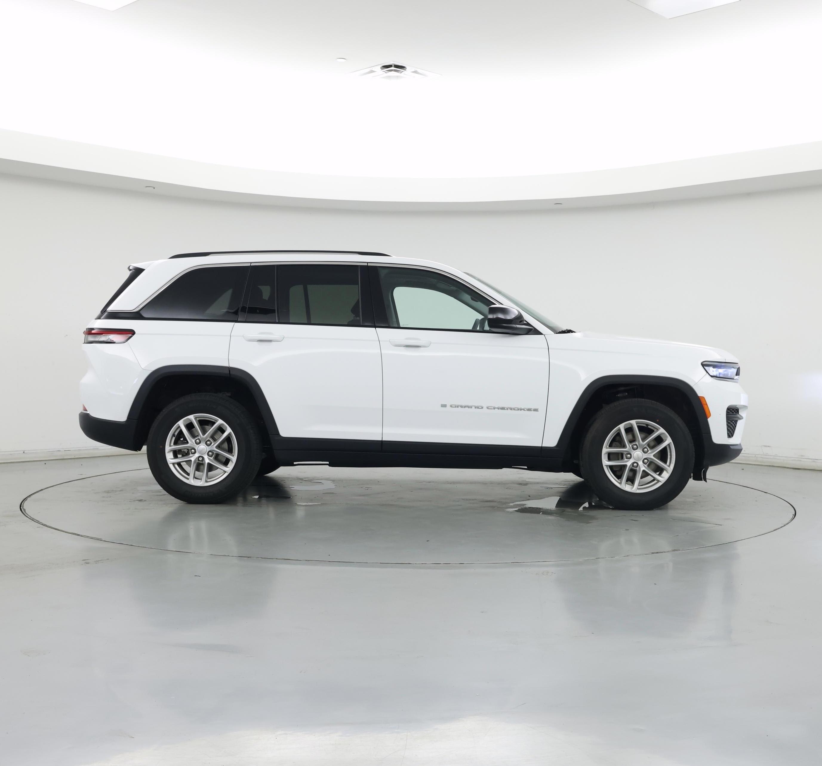 Thumbnail: 2023 Jeep Grand Cherokee - 7