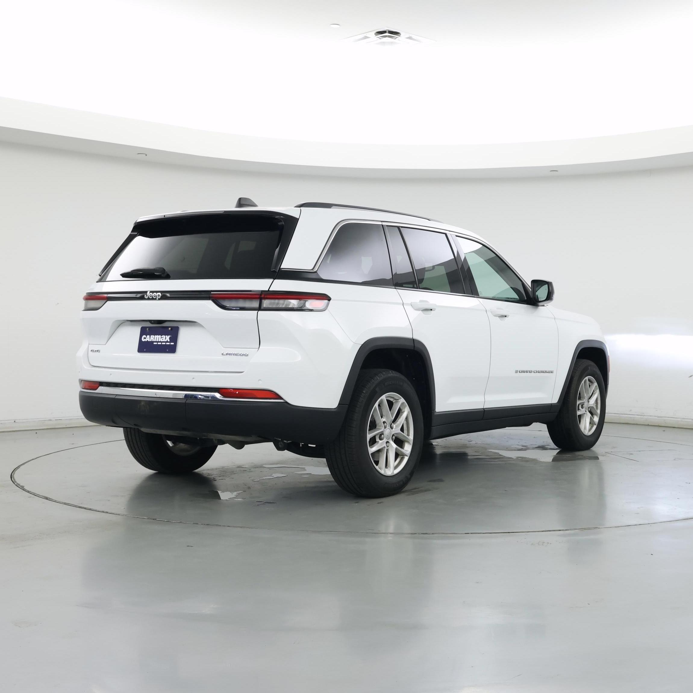 Thumbnail: 2023 Jeep Grand Cherokee - 8