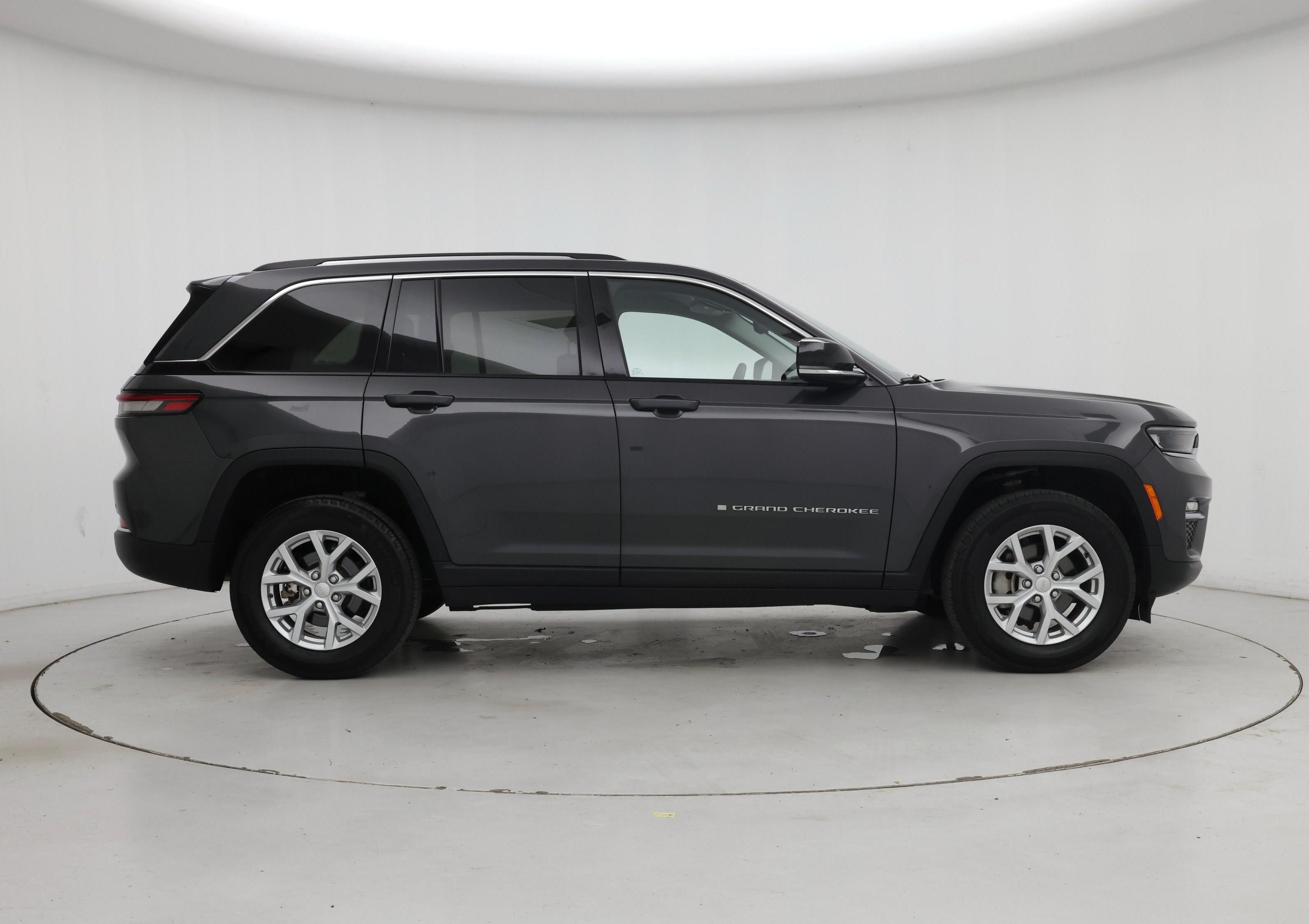 Thumbnail: 2023 Jeep Grand Cherokee - 7