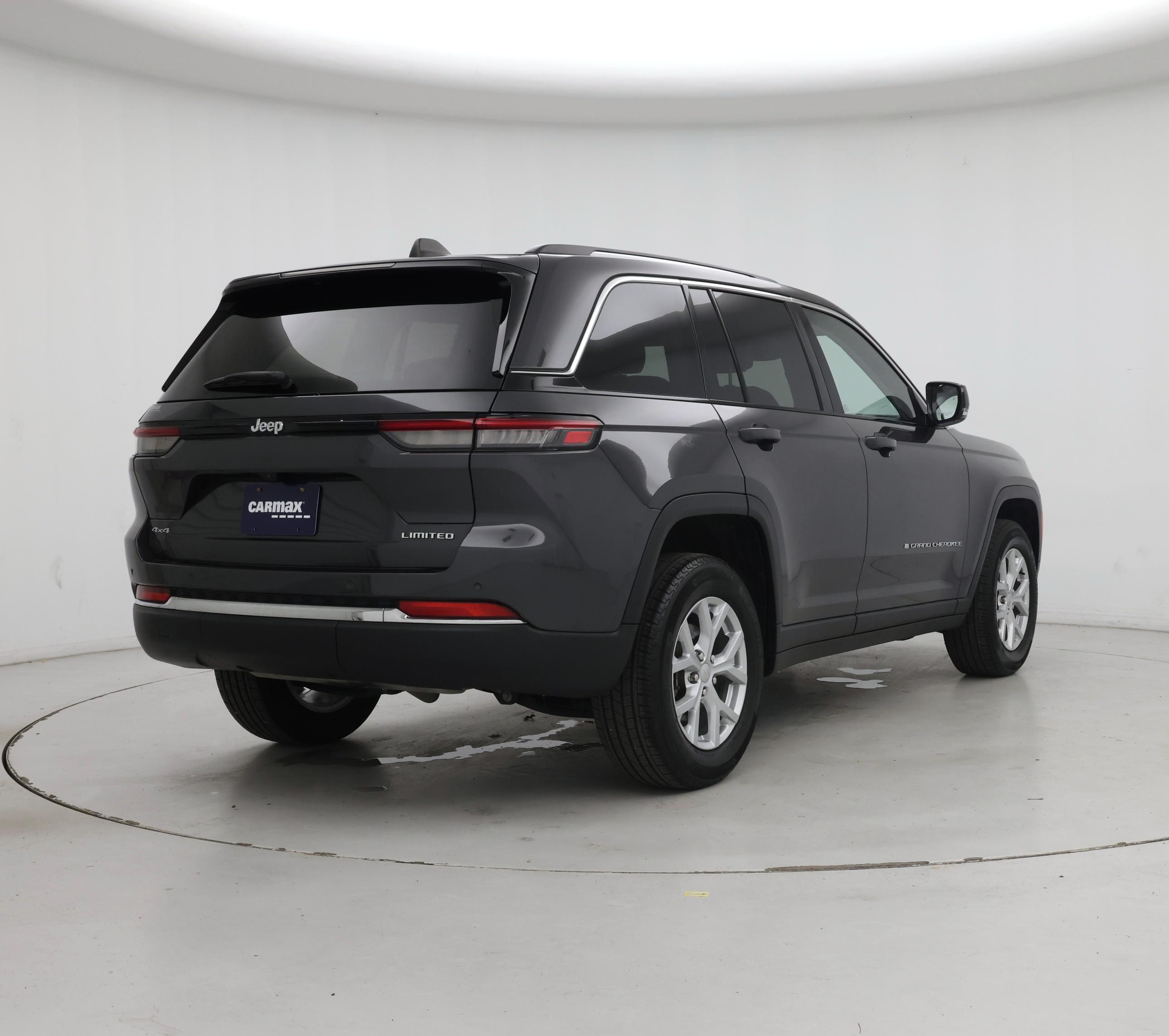 Thumbnail: 2023 Jeep Grand Cherokee - 8