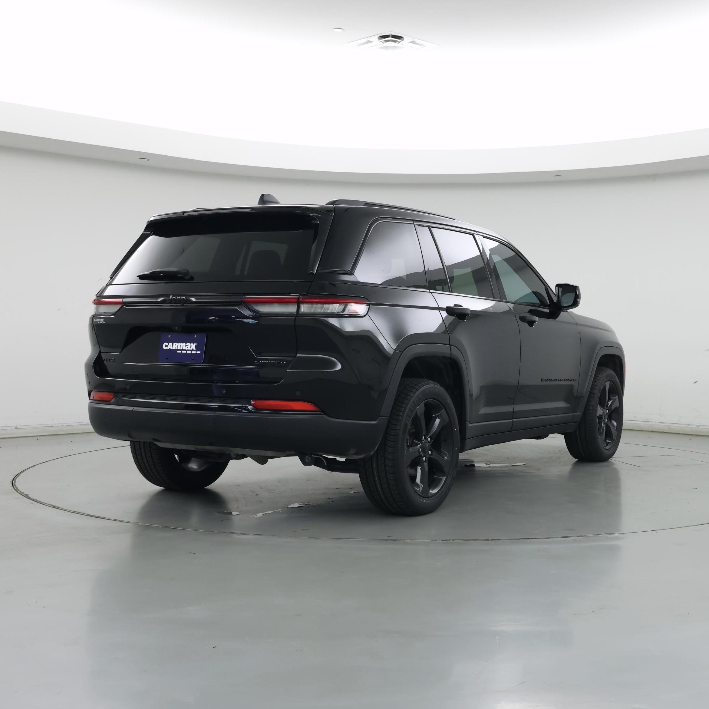 Thumbnail: 2023 Jeep Grand Cherokee - 8