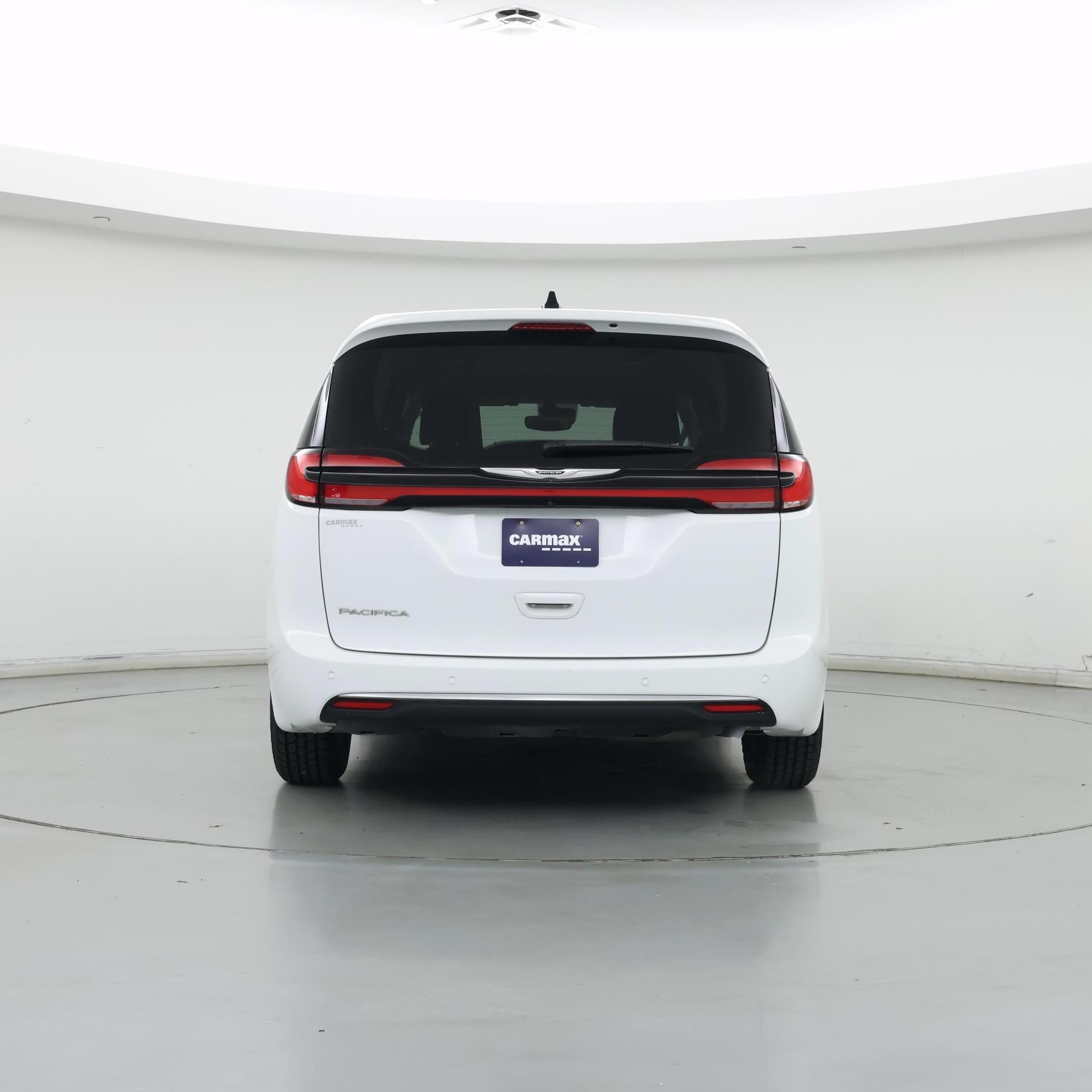 Thumbnail: 2023 Chrysler Pacifica - 6
