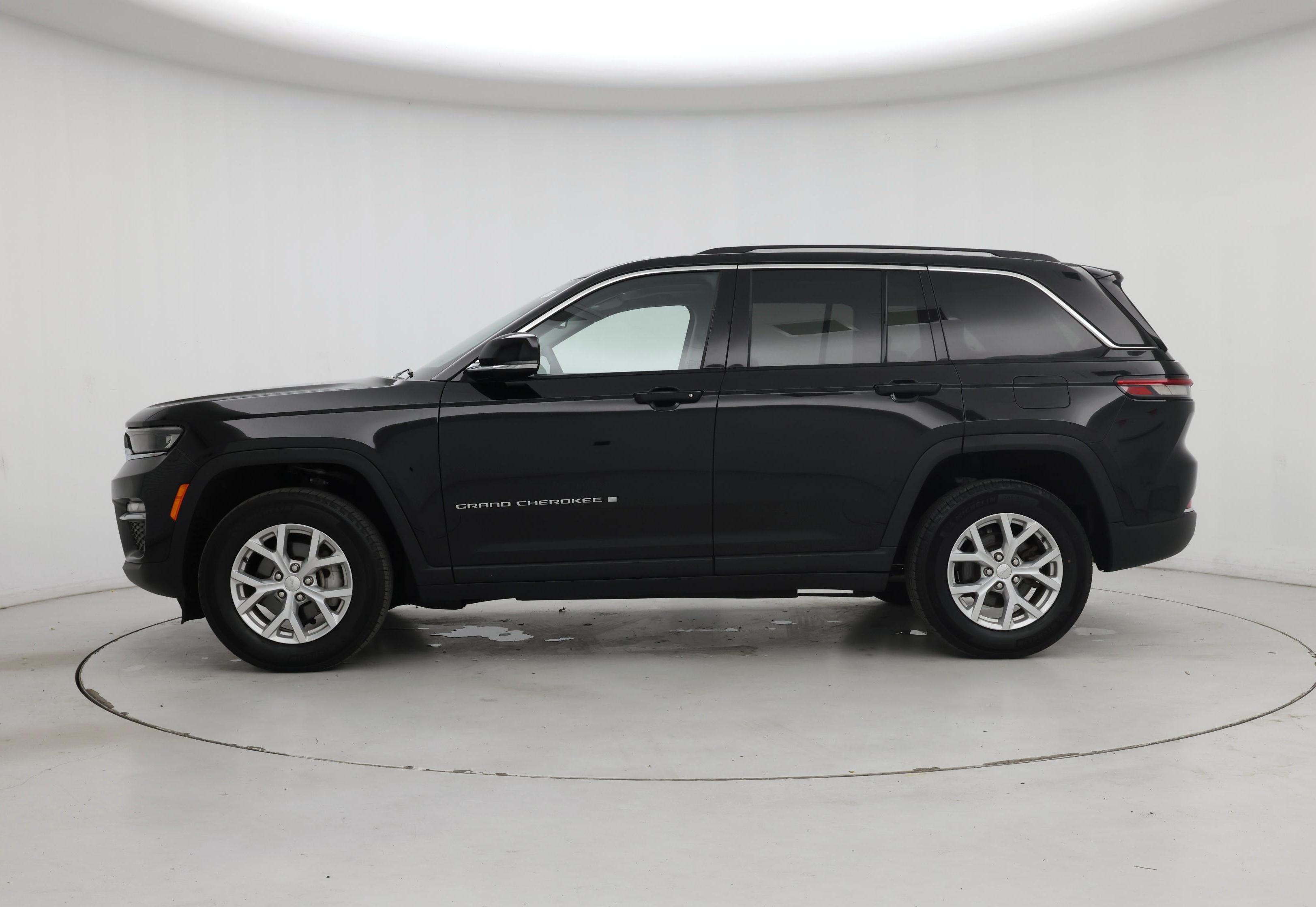 Thumbnail: 2023 Jeep Grand Cherokee - 3