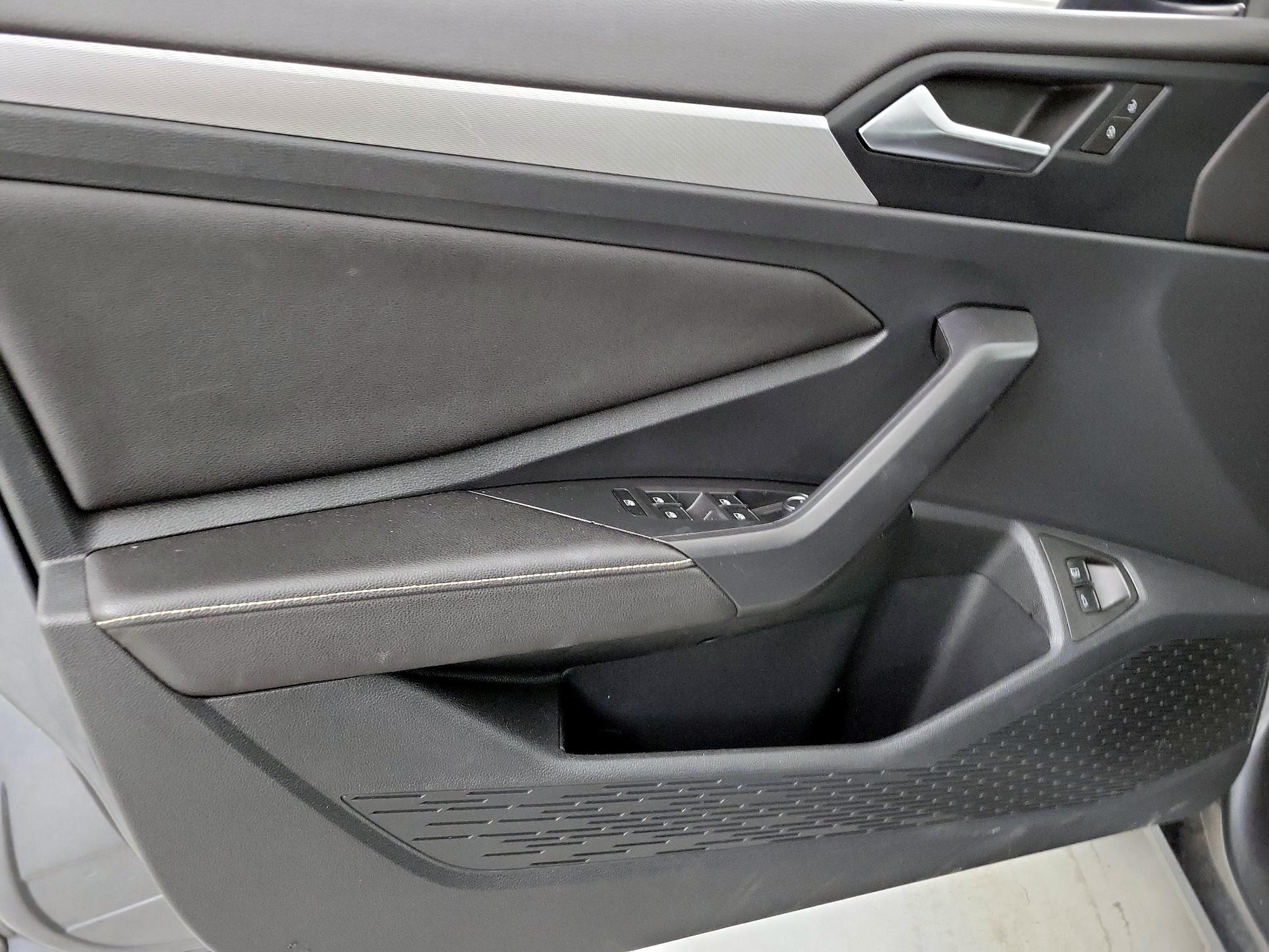 Thumbnail: 2024 Volkswagen Jetta - 12
