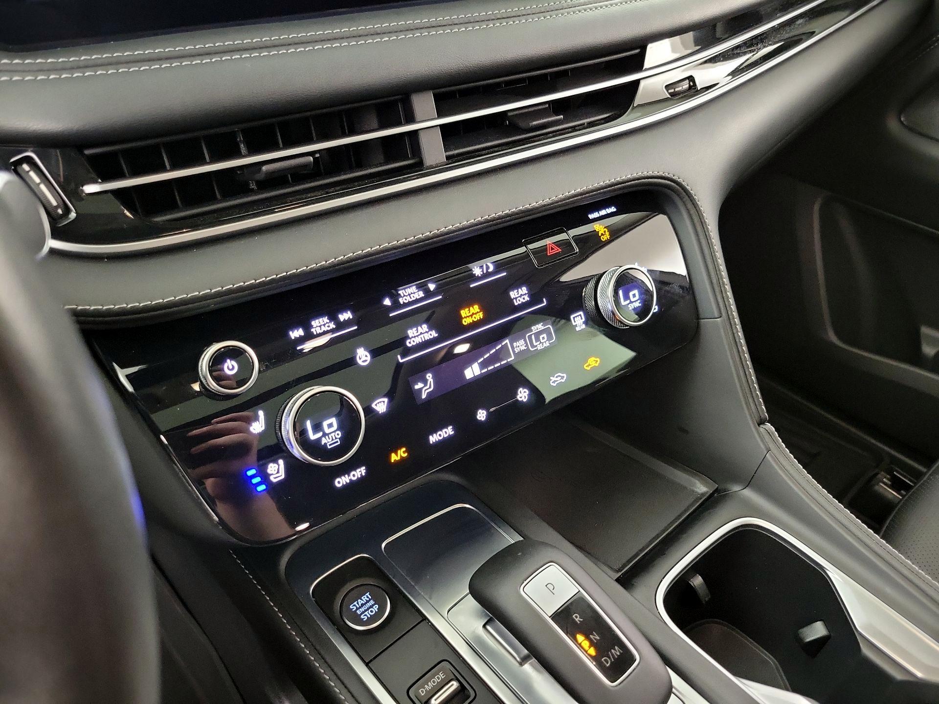 Thumbnail: 2023 INFINITI QX60 - 17