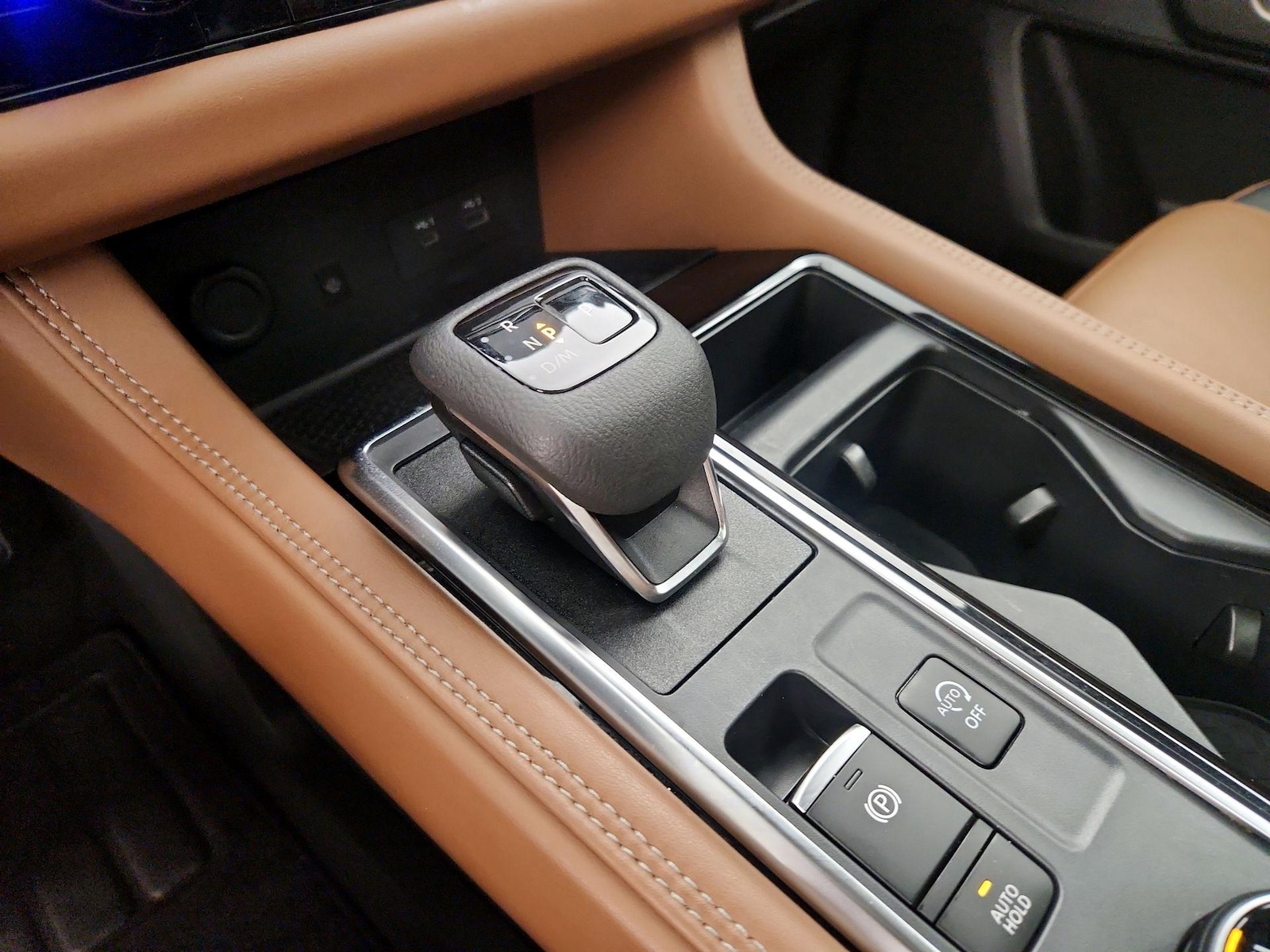 2023 Nissan Pathfinder Platinum - Photo 18