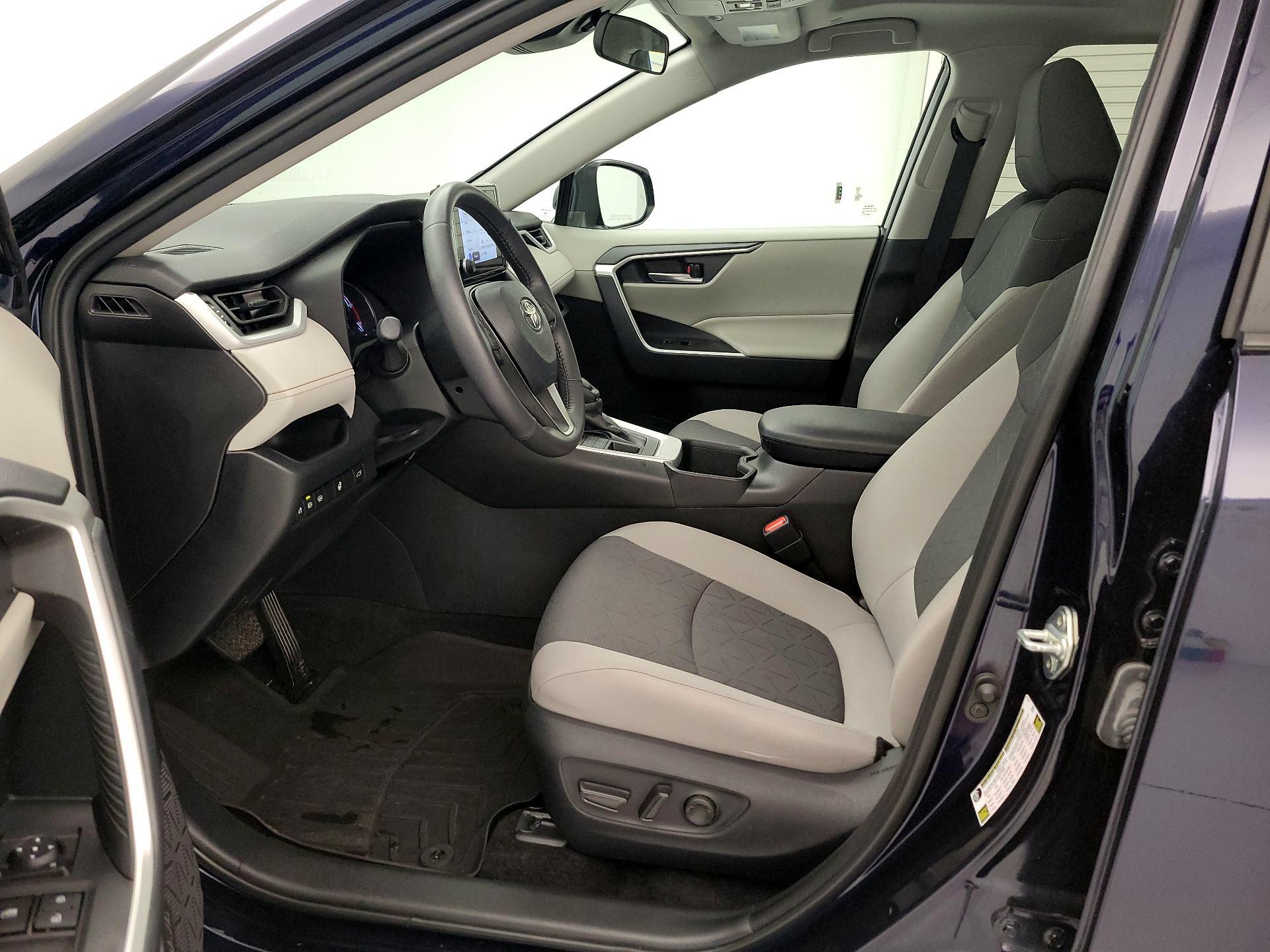 Thumbnail: 2024 Toyota RAV4 - 11