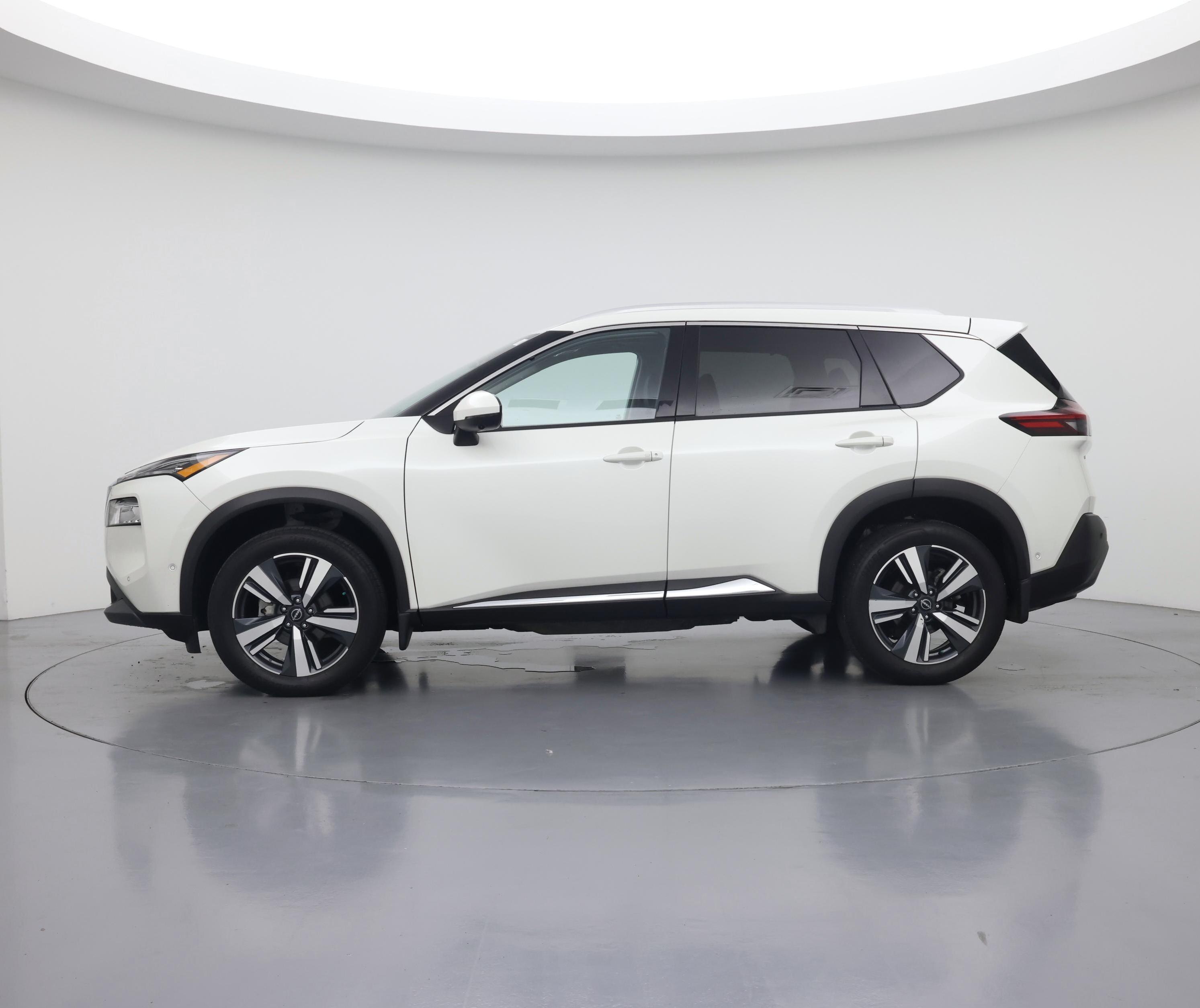 Thumbnail: 2023 Nissan Rogue - 3