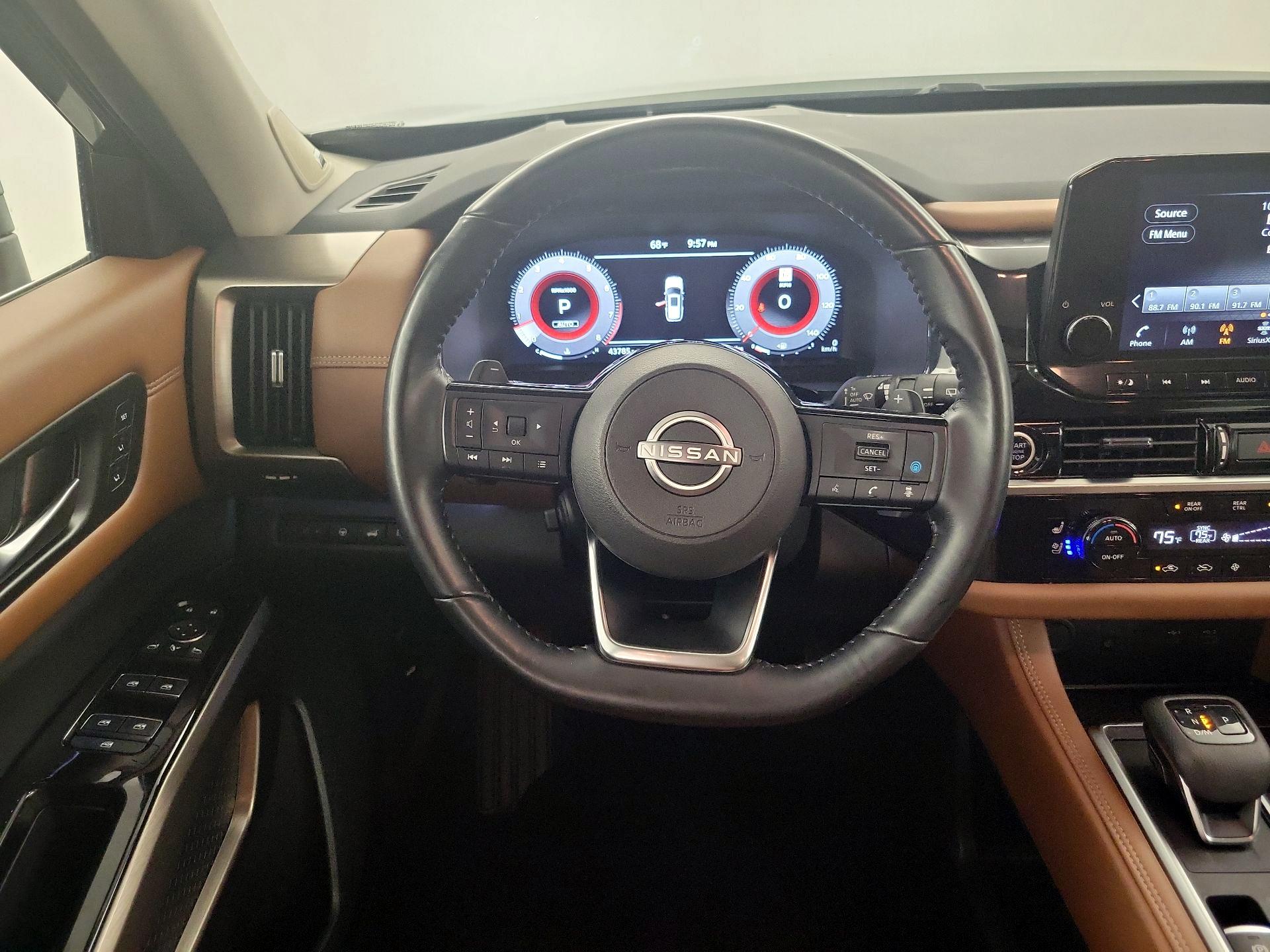 Thumbnail: 2023 Nissan Pathfinder - 10