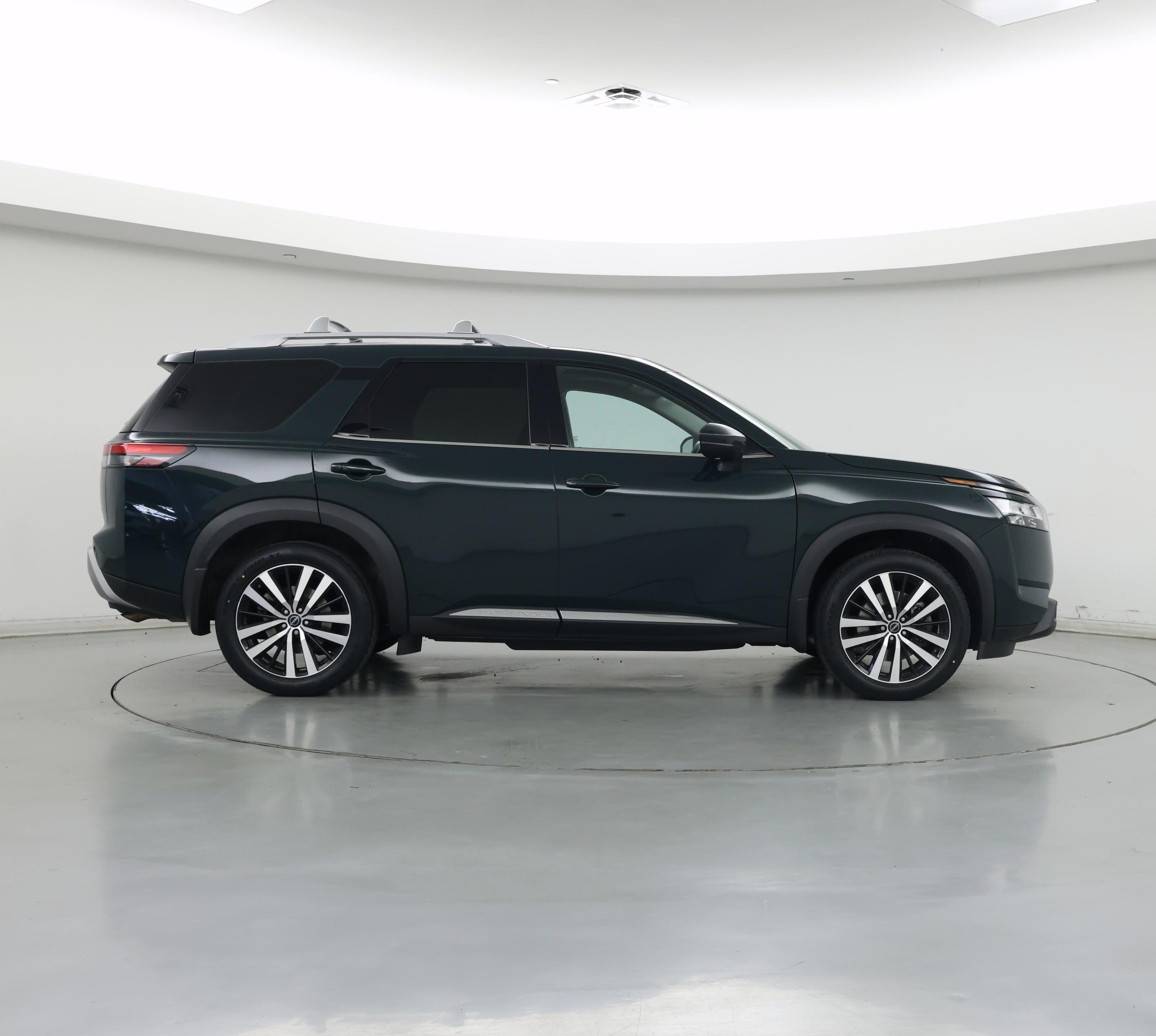 Thumbnail: 2023 Nissan Pathfinder - 7