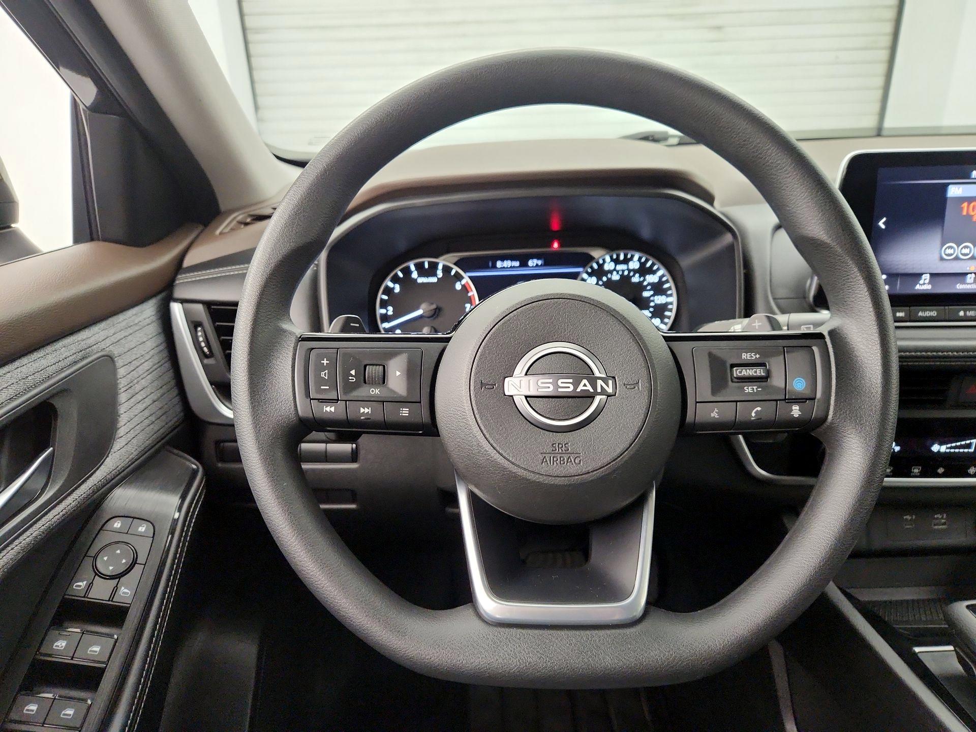 Thumbnail: 2023 Nissan Rogue - 10