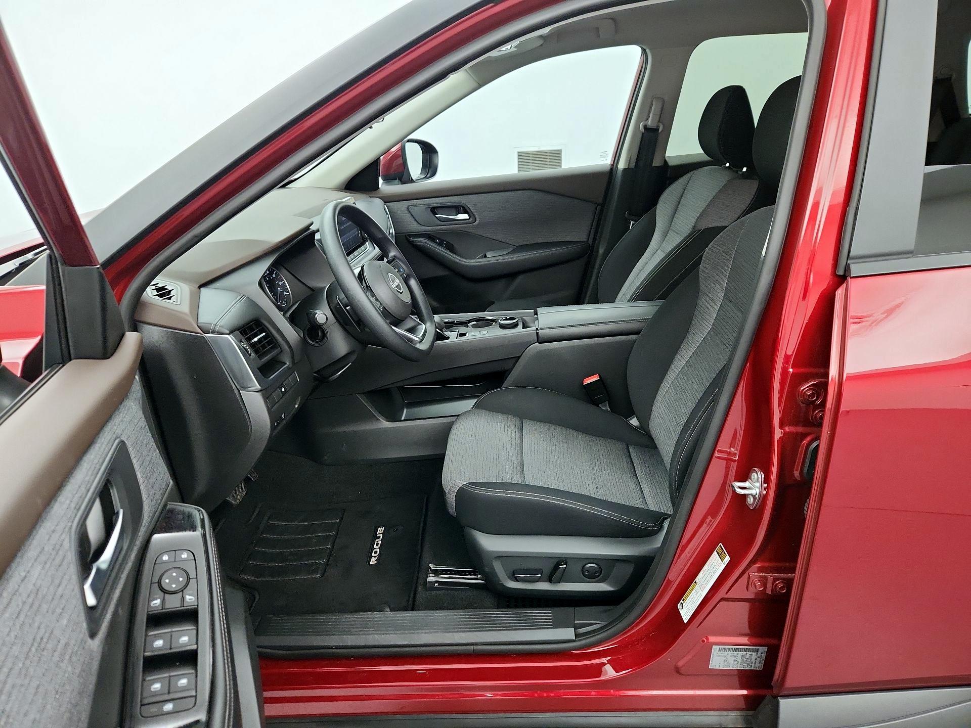 Thumbnail: 2023 Nissan Rogue - 11