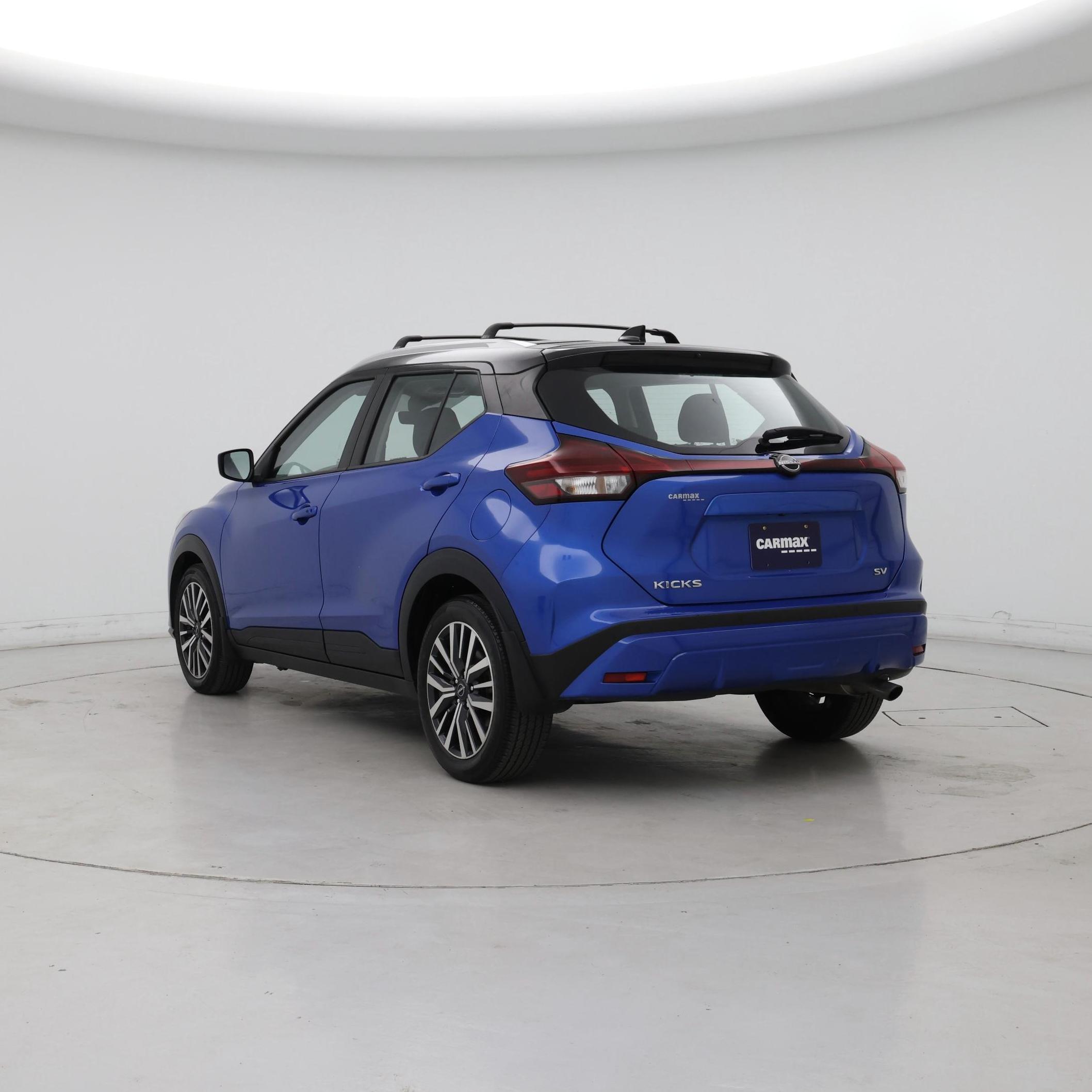 Thumbnail: 2023 Nissan Kicks - 2