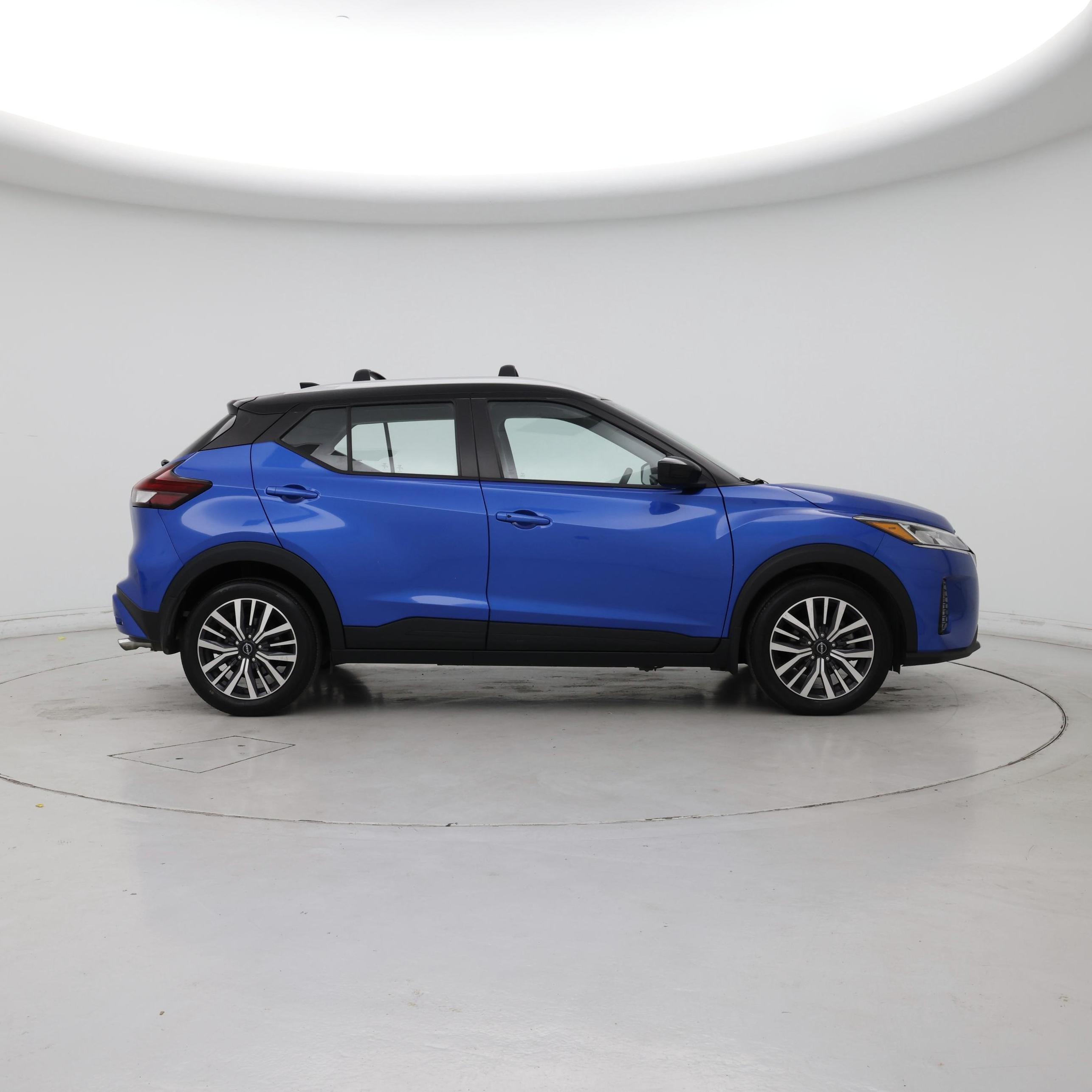 Thumbnail: 2023 Nissan Kicks - 7