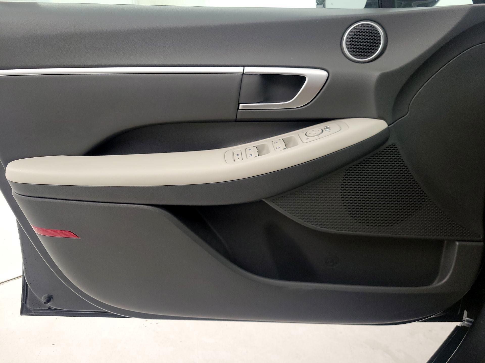 Thumbnail: 2024 Hyundai Sonata - 12