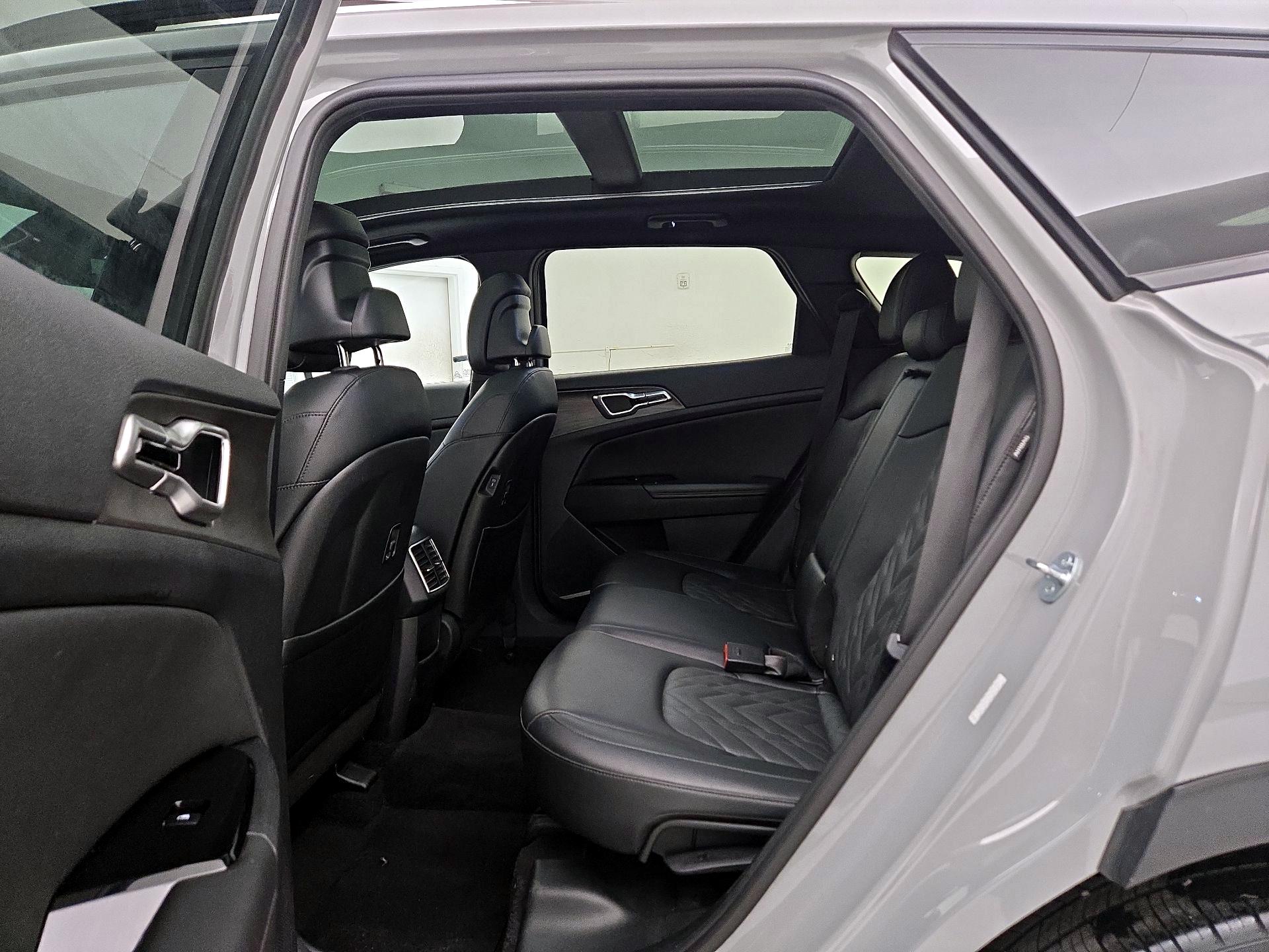 Thumbnail: 2024 Kia Sportage - 19